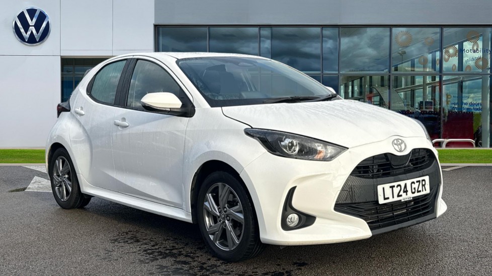Main listing image - Toyota Yaris