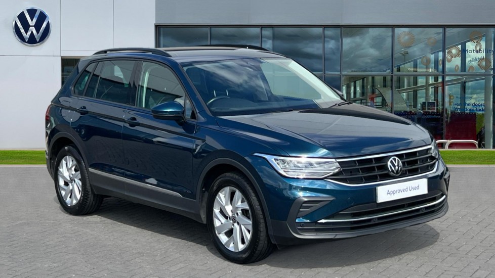 Main listing image - Volkswagen Tiguan