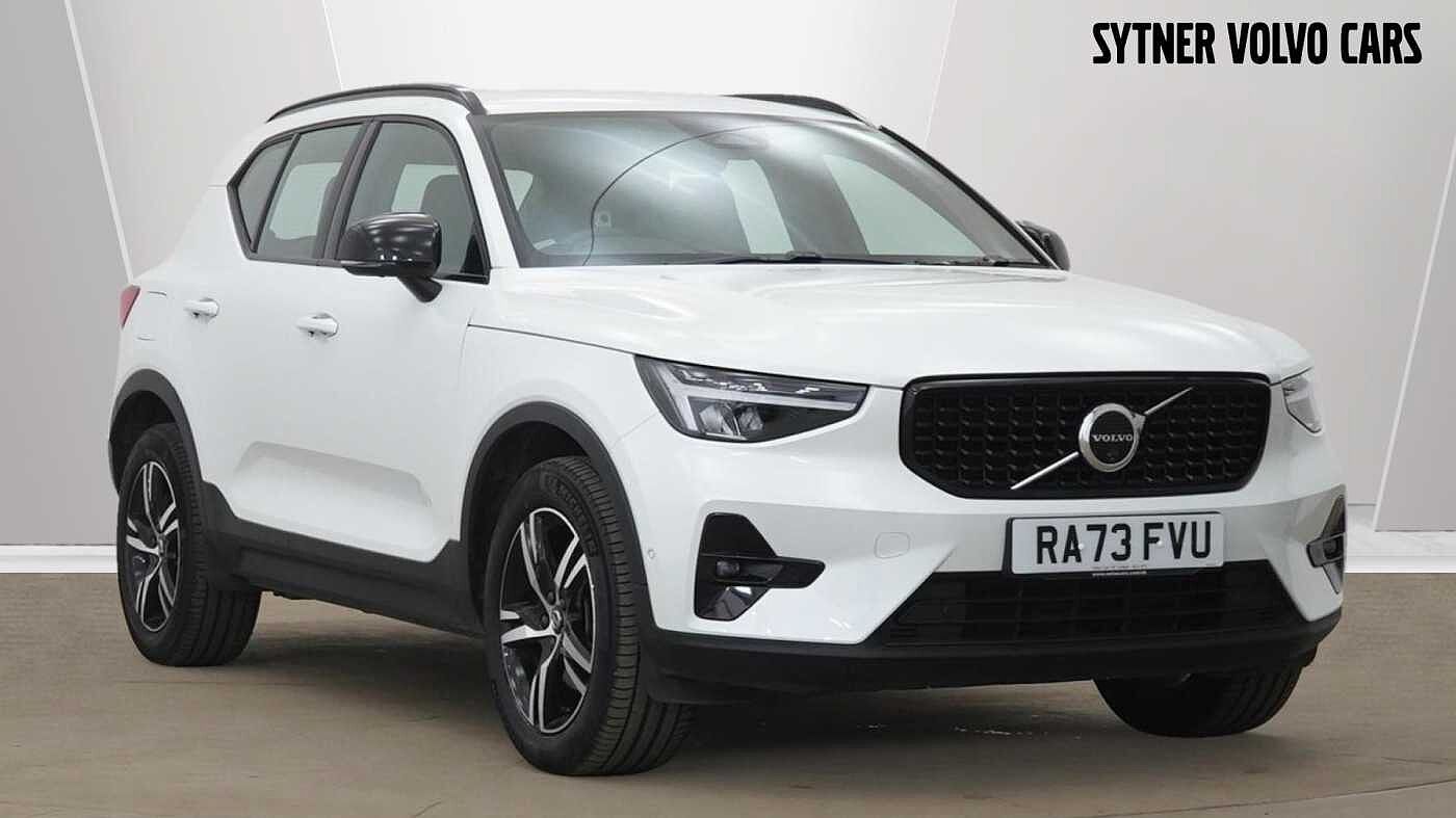 Main listing image - Volvo XC40