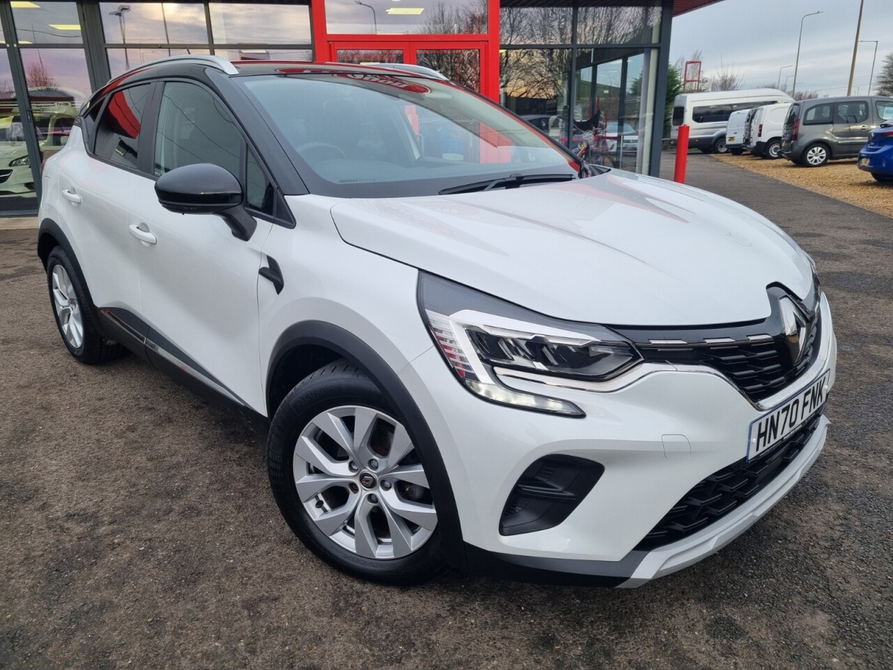 Main listing image - Renault Captur