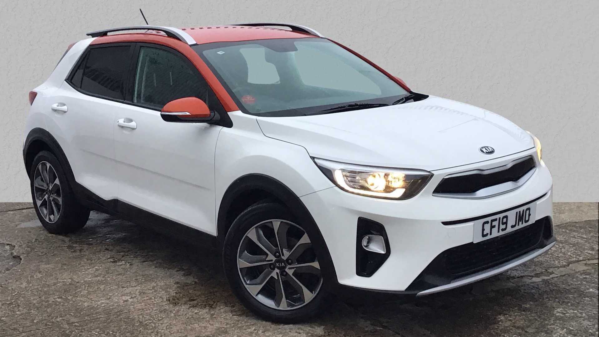 Main listing image - Kia Stonic