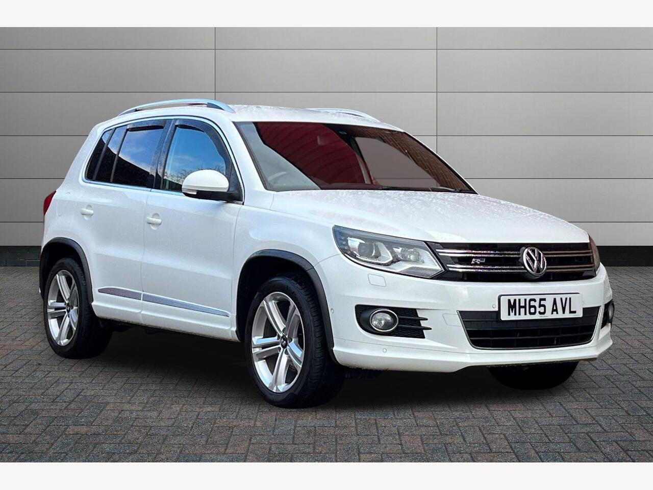 Main listing image - Volkswagen Tiguan