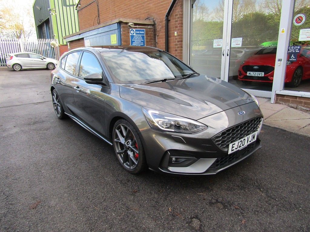 Main listing image - Ford Focus ST