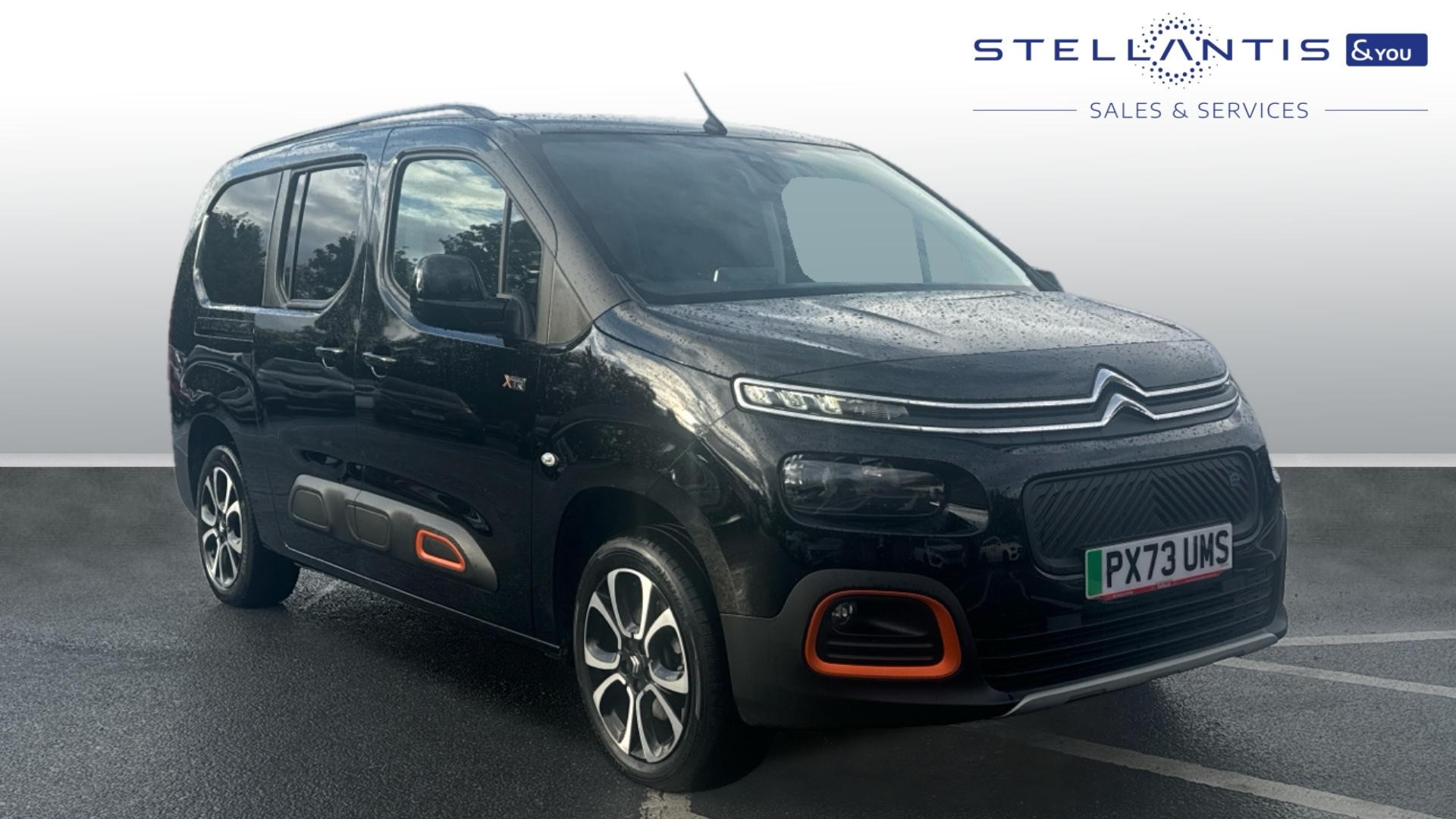 Main listing image - Citroen e-Berlingo