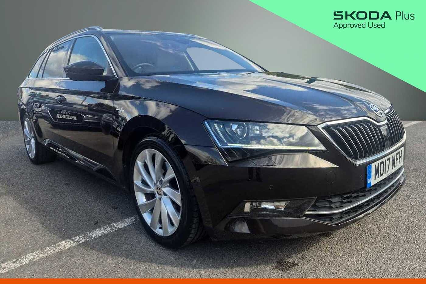 Main listing image - Skoda Superb