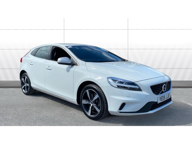 Main listing image - Volvo V40