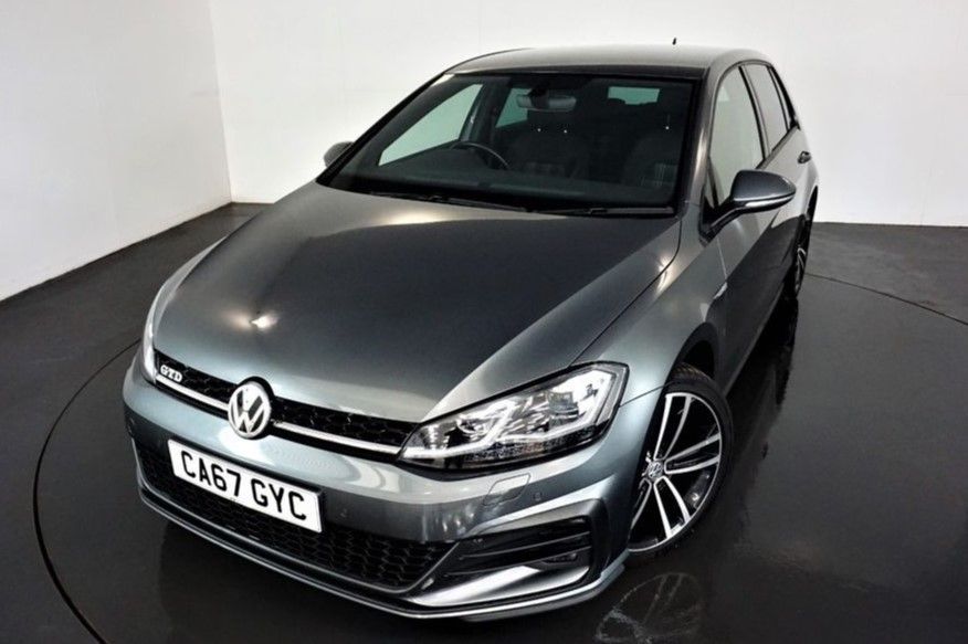 Main listing image - Volkswagen Golf