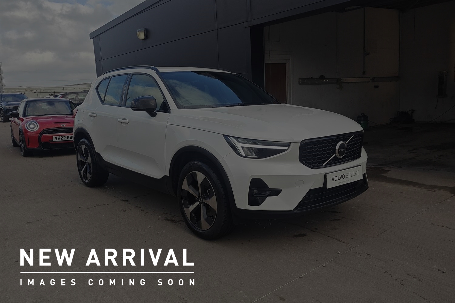 Main listing image - Volvo XC40