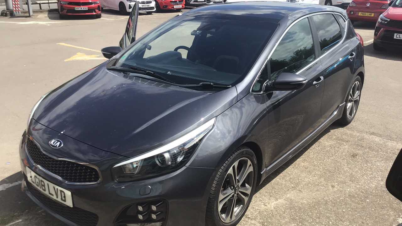 Main listing image - Kia Ceed