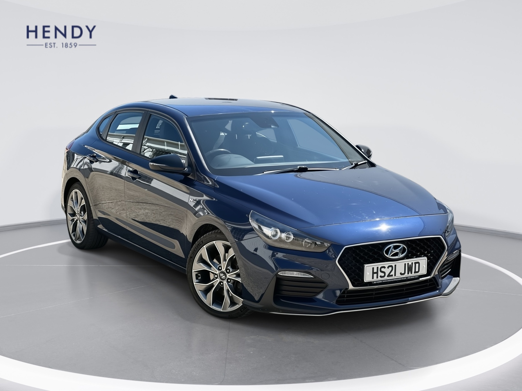 Main listing image - Hyundai i30 Fastback