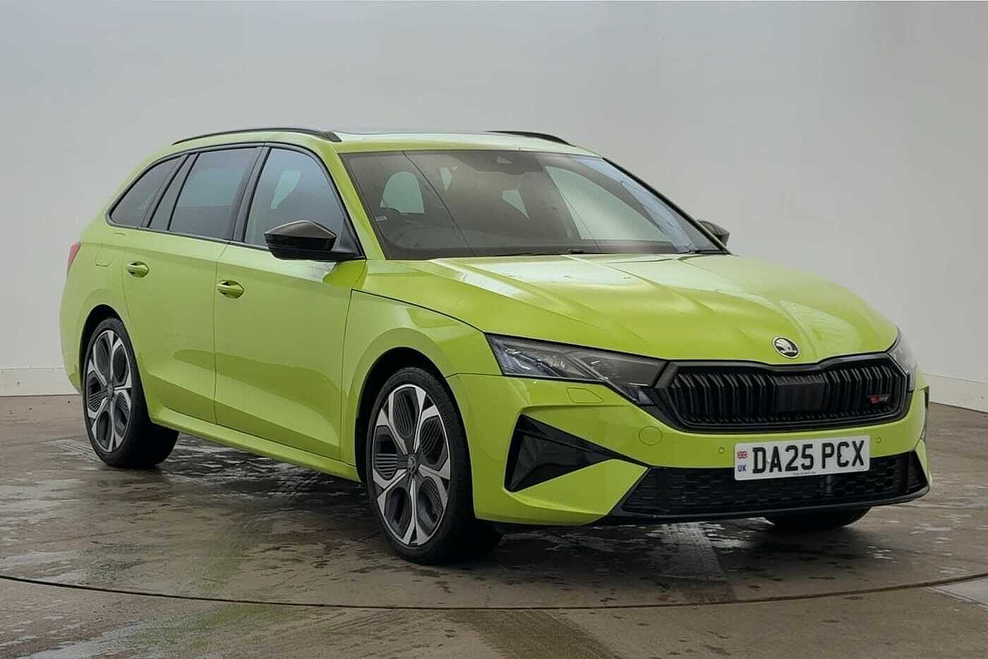 Main listing image - Skoda Octavia Estate