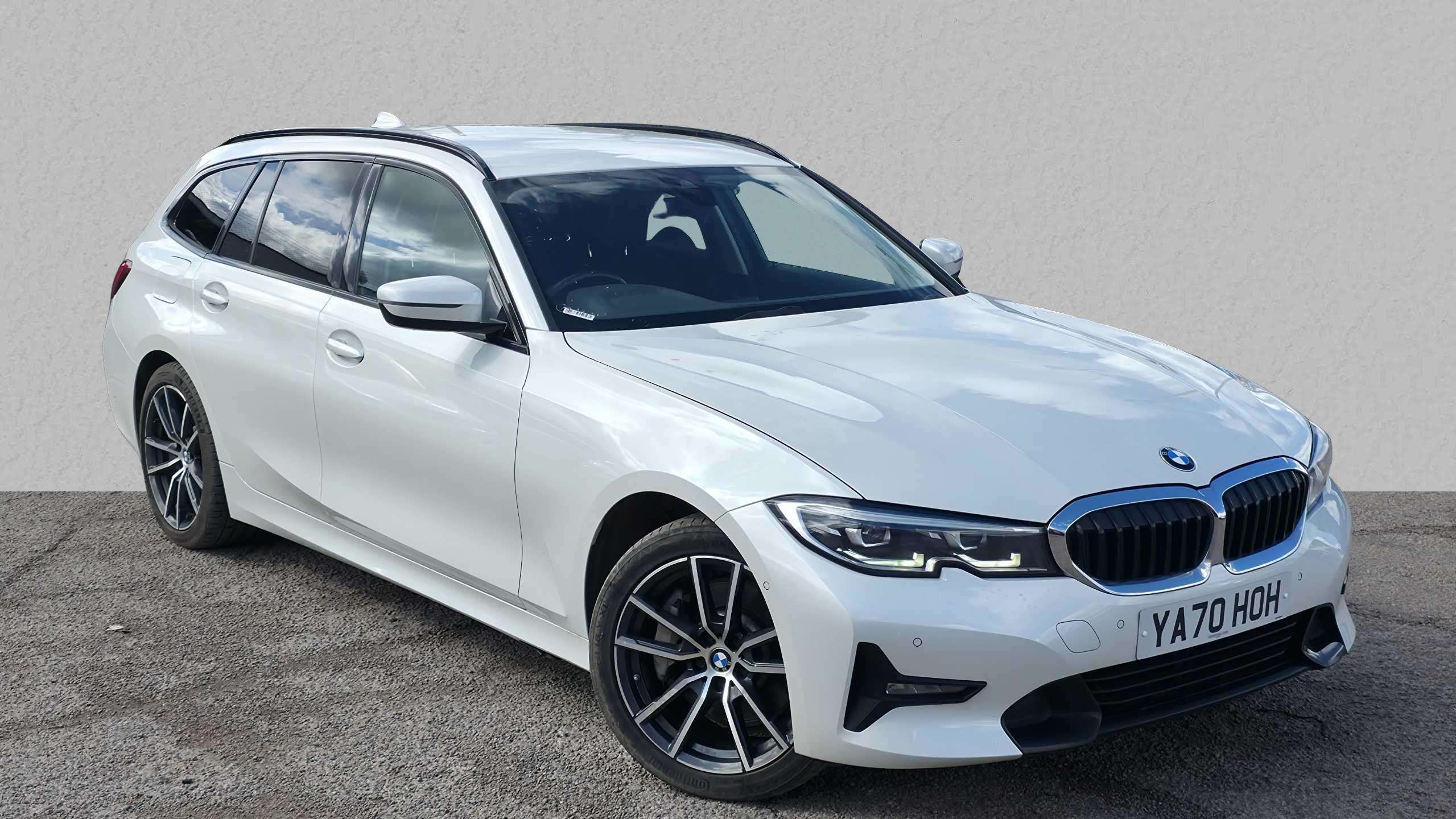 Main listing image - BMW 3 Series Touring
