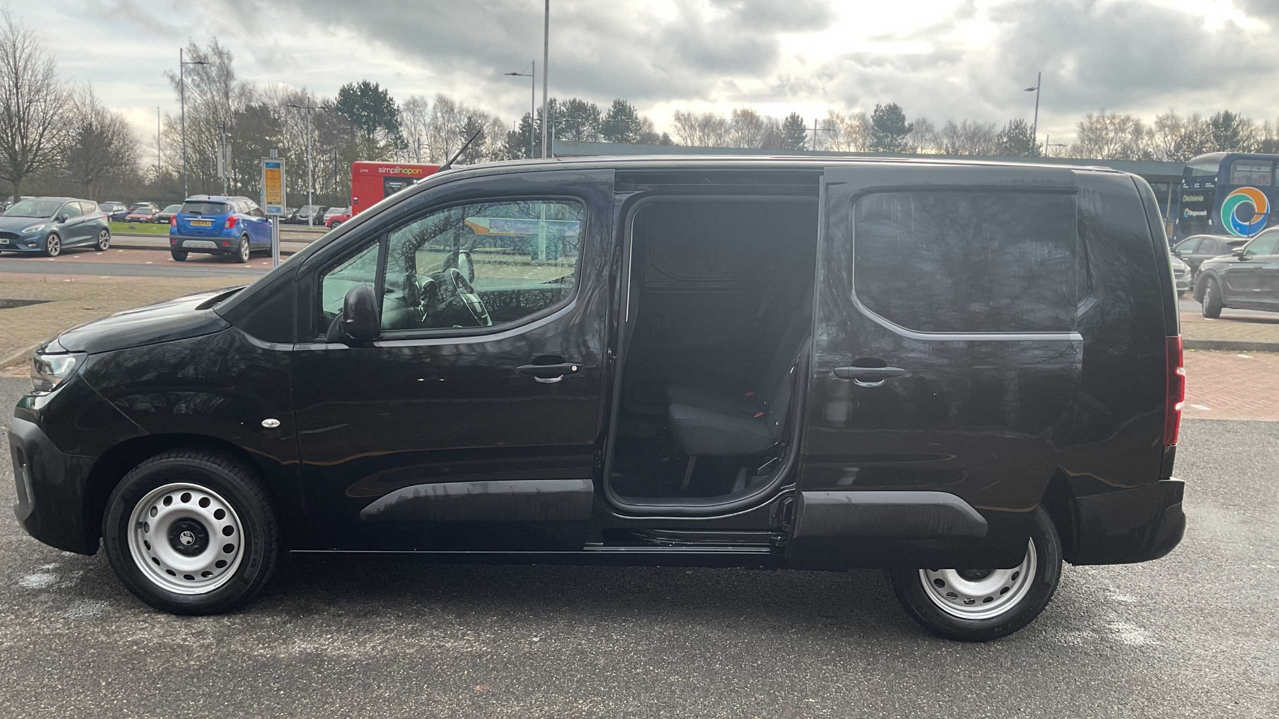 Main listing image - Vauxhall Combo Cargo