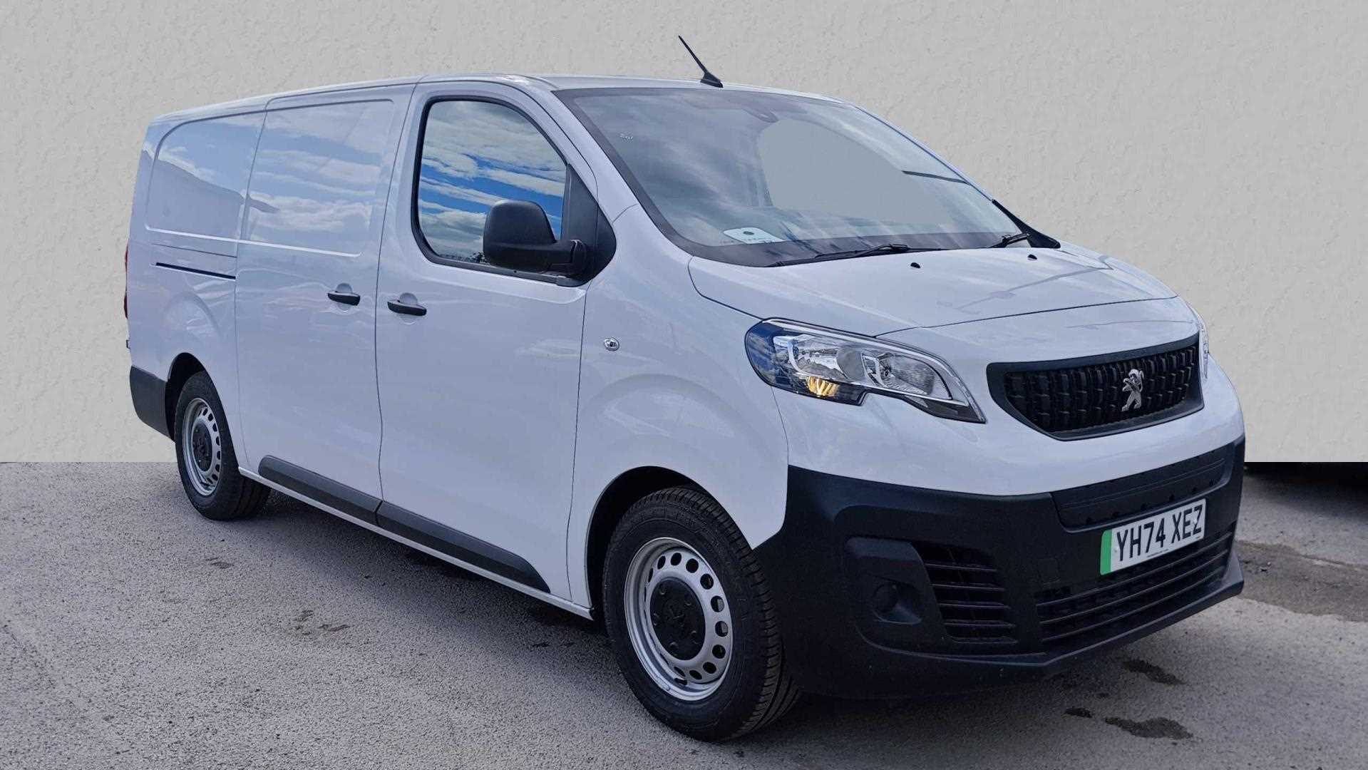 Main listing image - Peugeot e-Expert