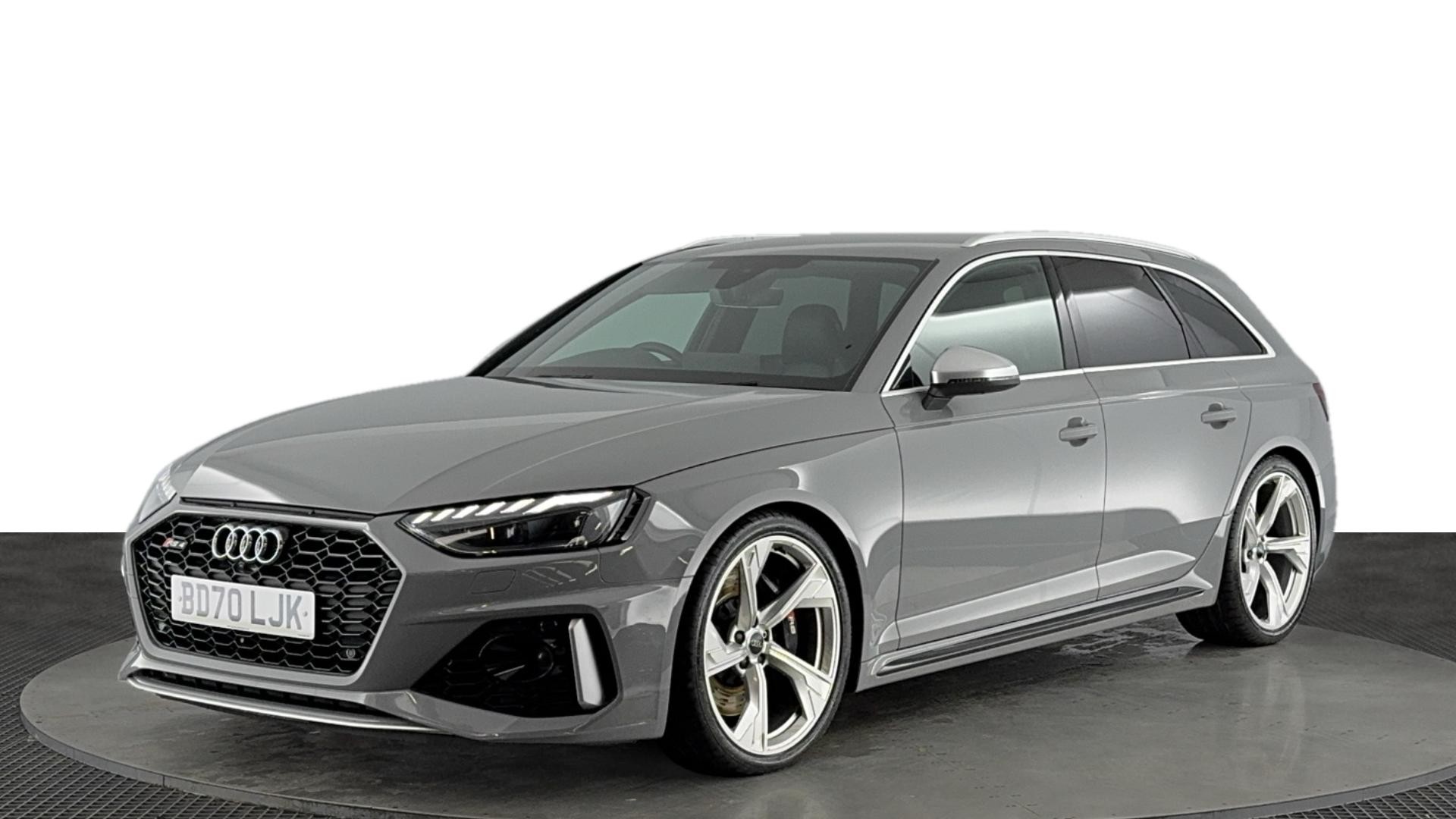 Main listing image - Audi RS4