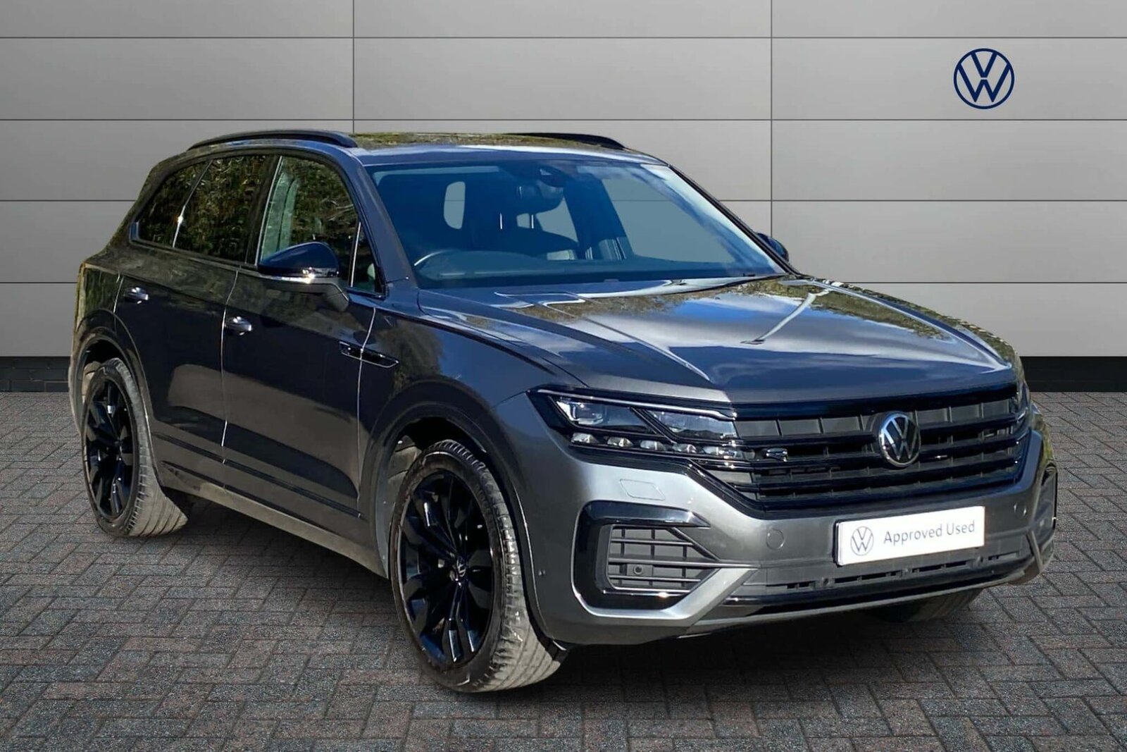 Main listing image - Volkswagen Touareg