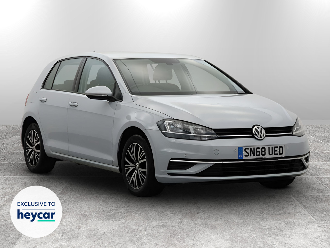 Main listing image - Volkswagen Golf