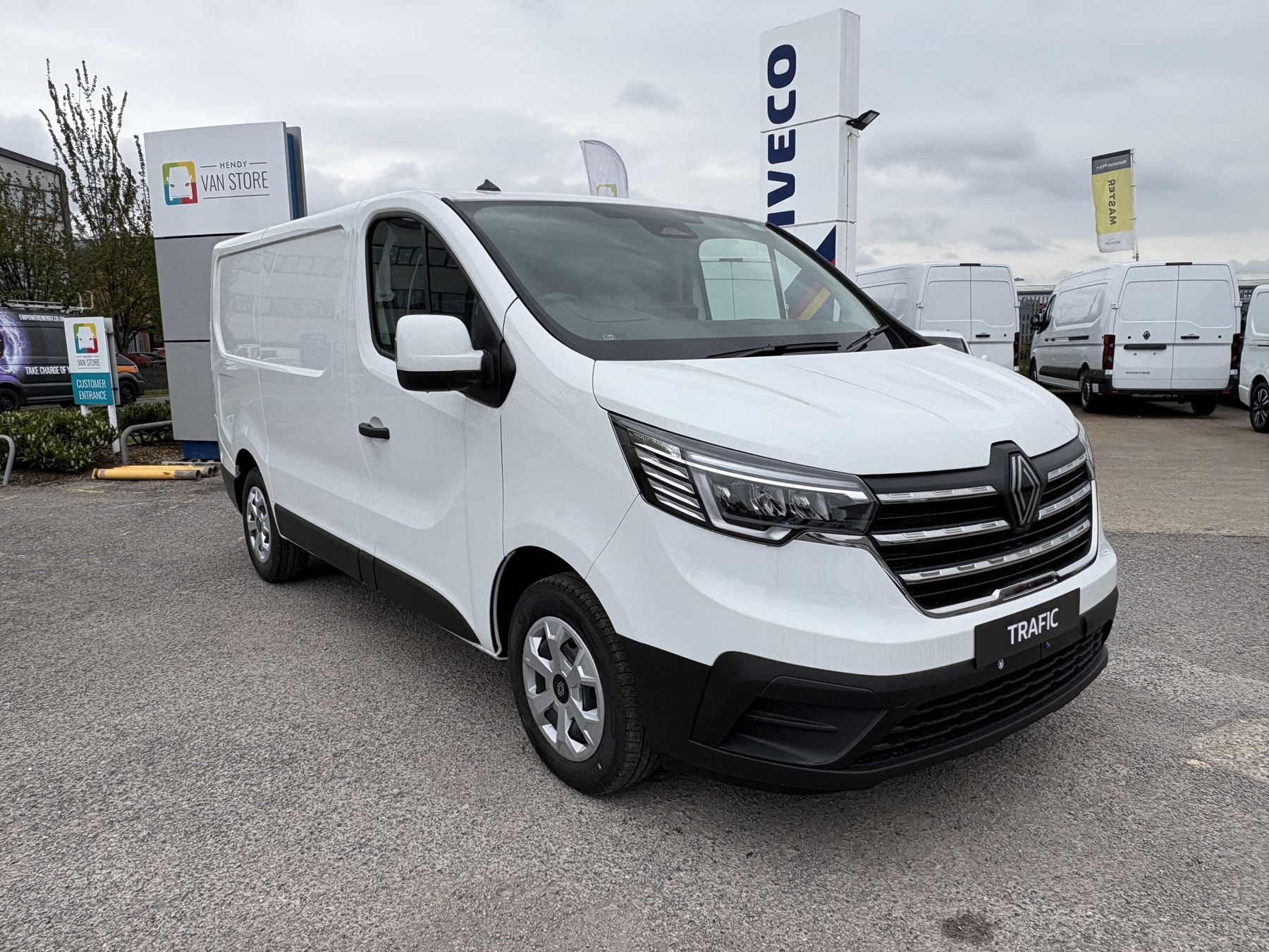 Main listing image - Renault Trafic
