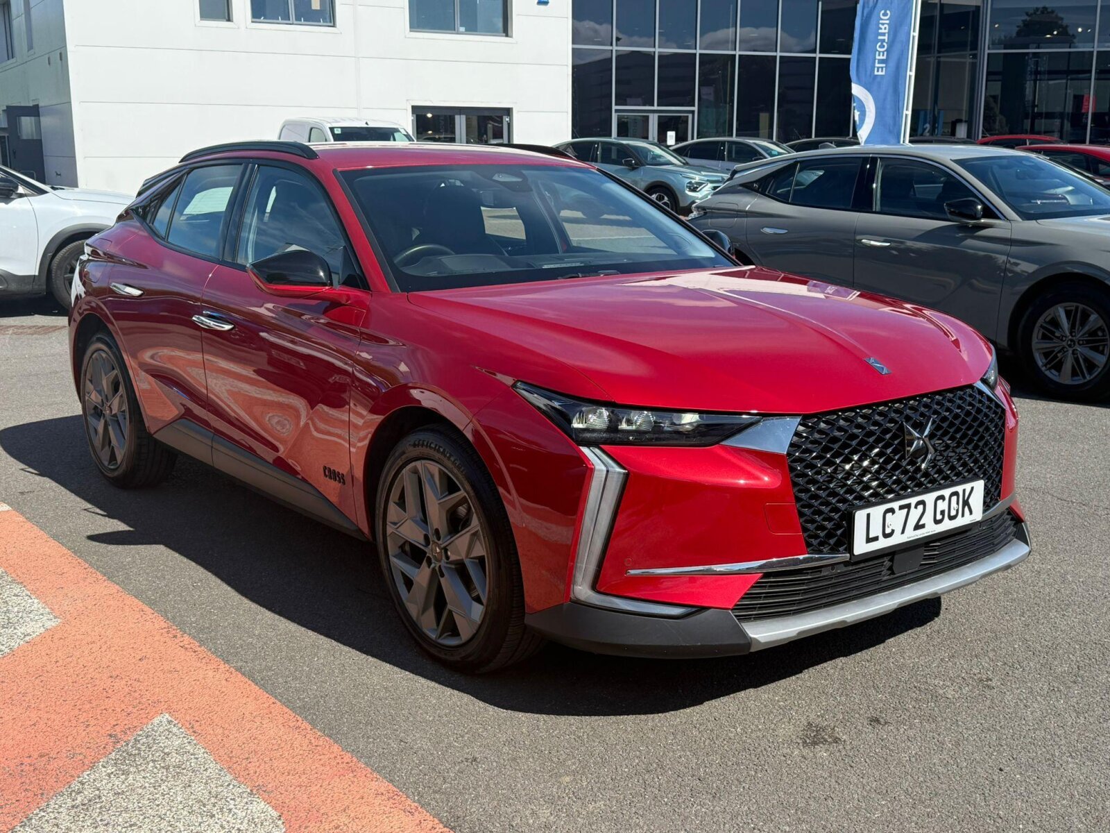 Main listing image - DS DS 4