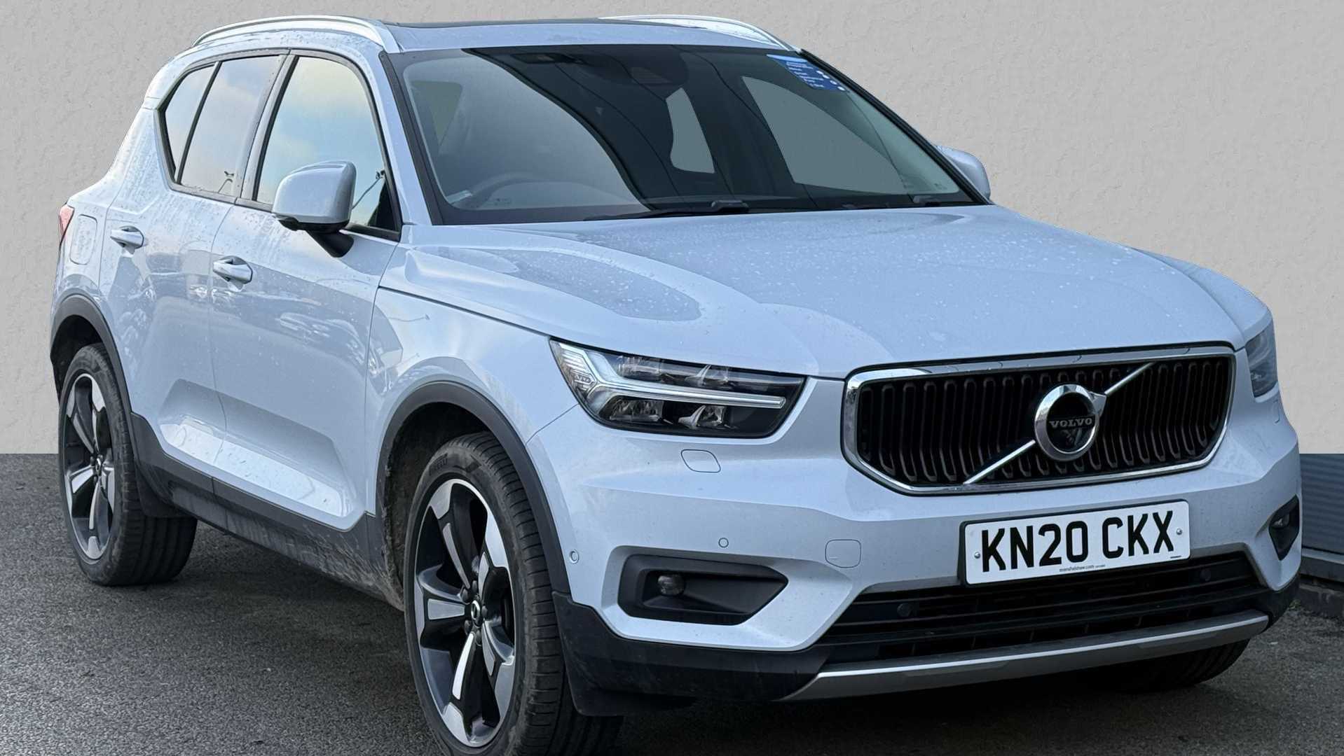 Main listing image - Volvo XC40