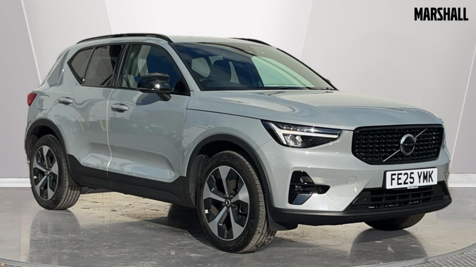 Main listing image - Volvo XC40