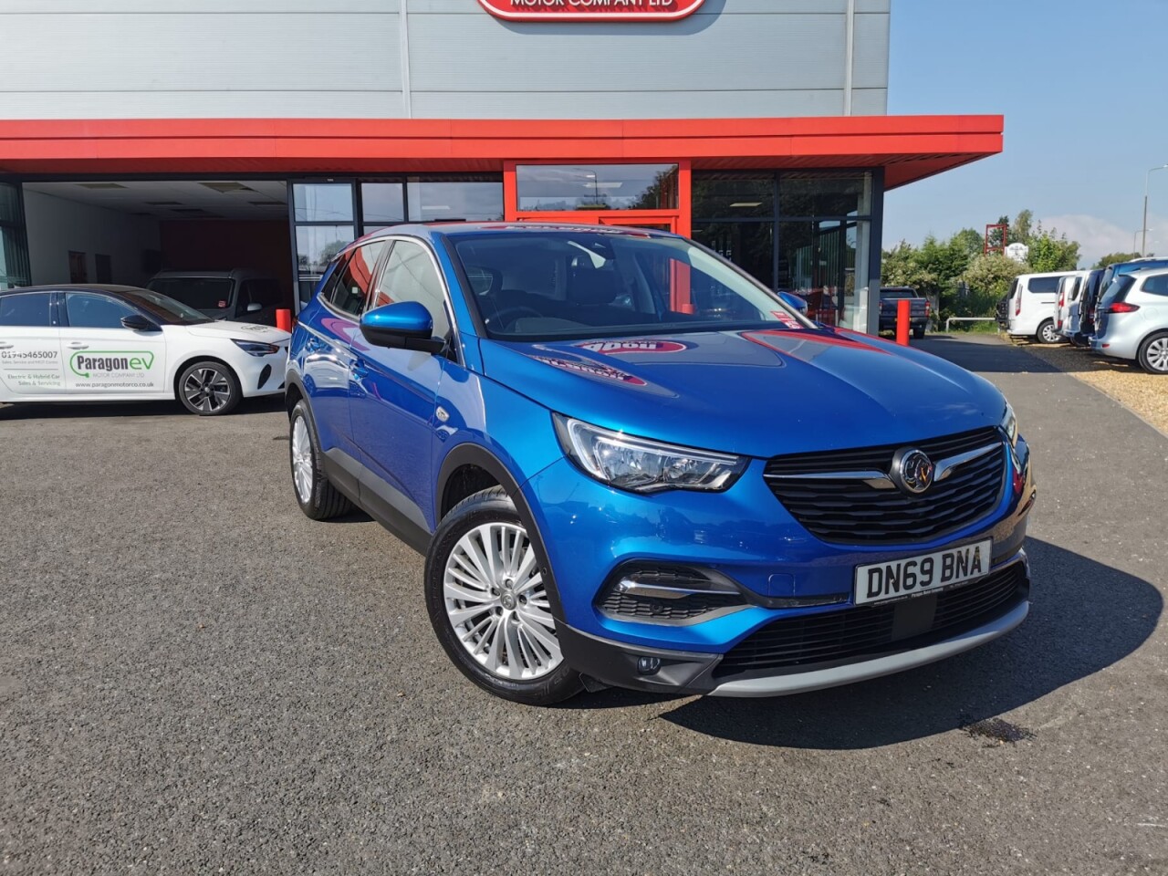 Main listing image - Vauxhall Grandland X