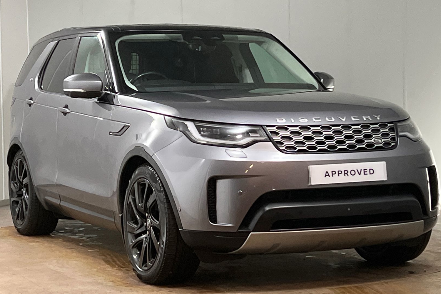 Main listing image - Land Rover Discovery