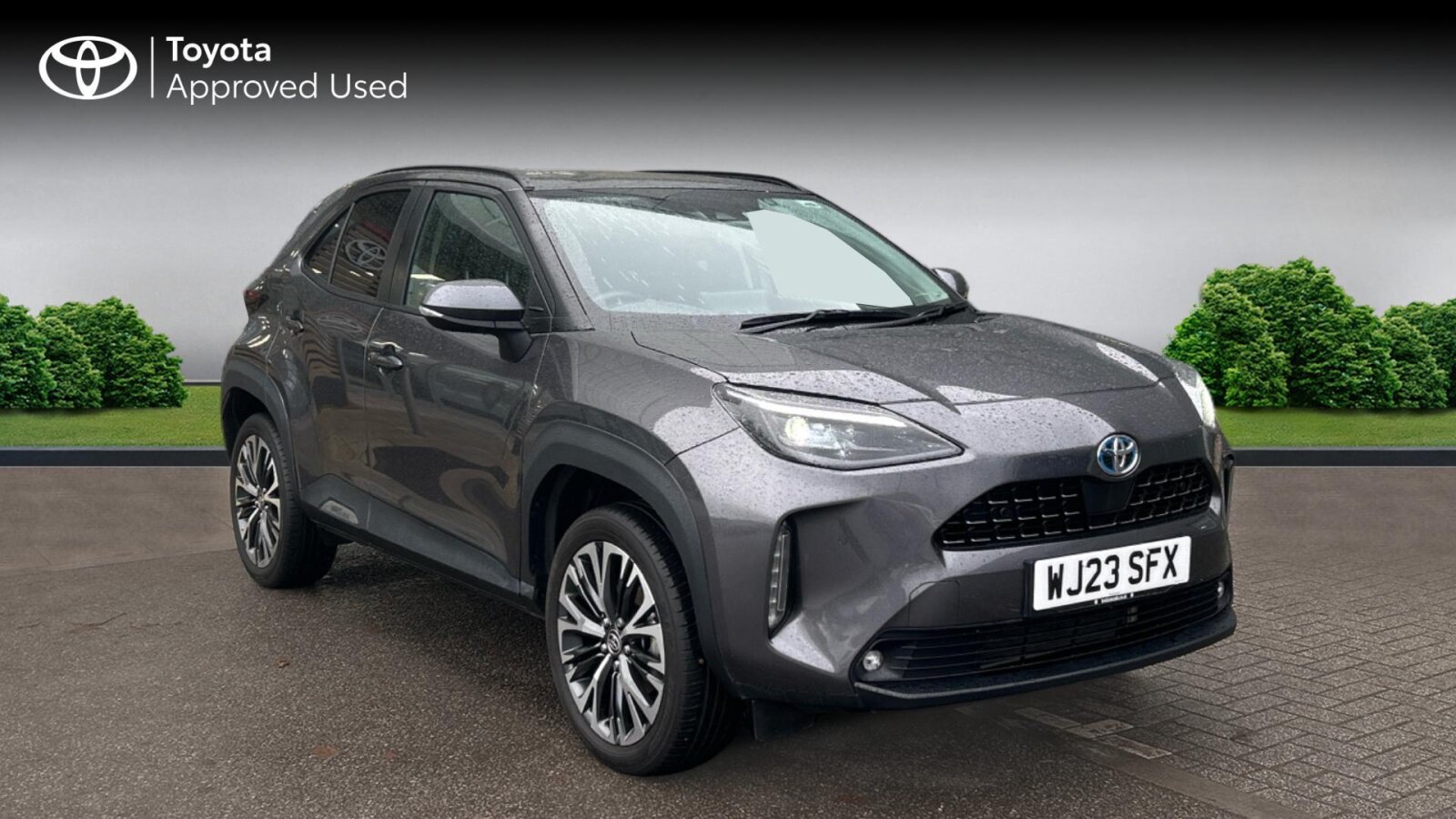 Main listing image - Toyota Yaris Cross
