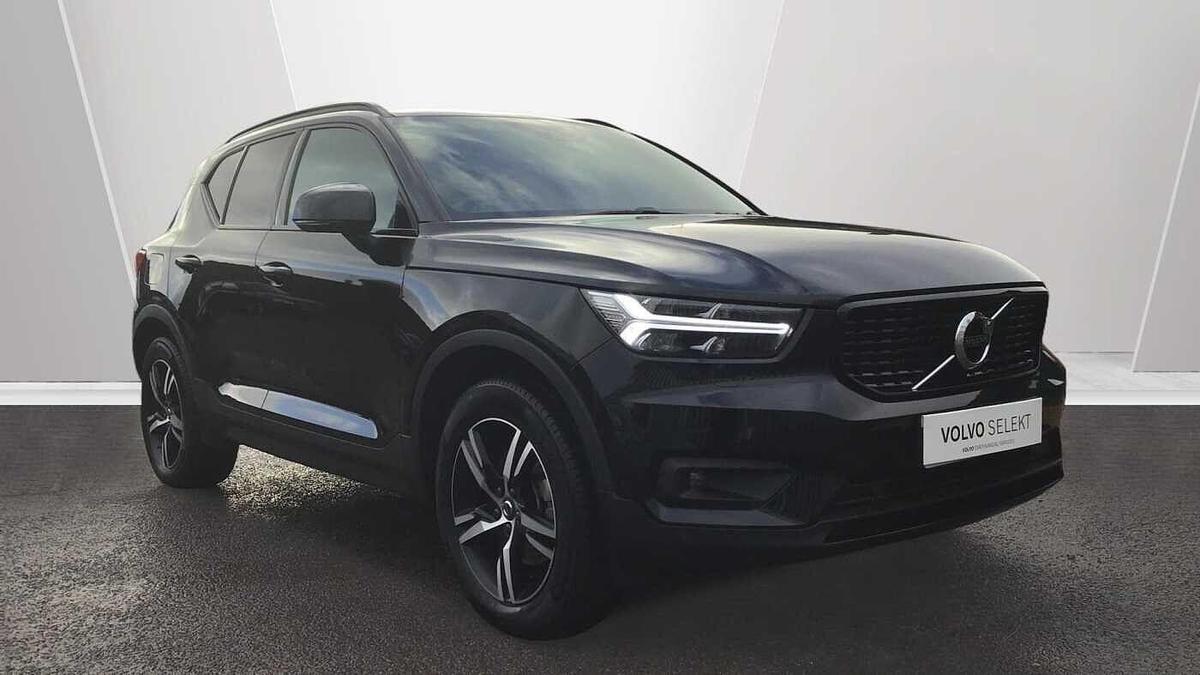 Main listing image - Volvo XC40