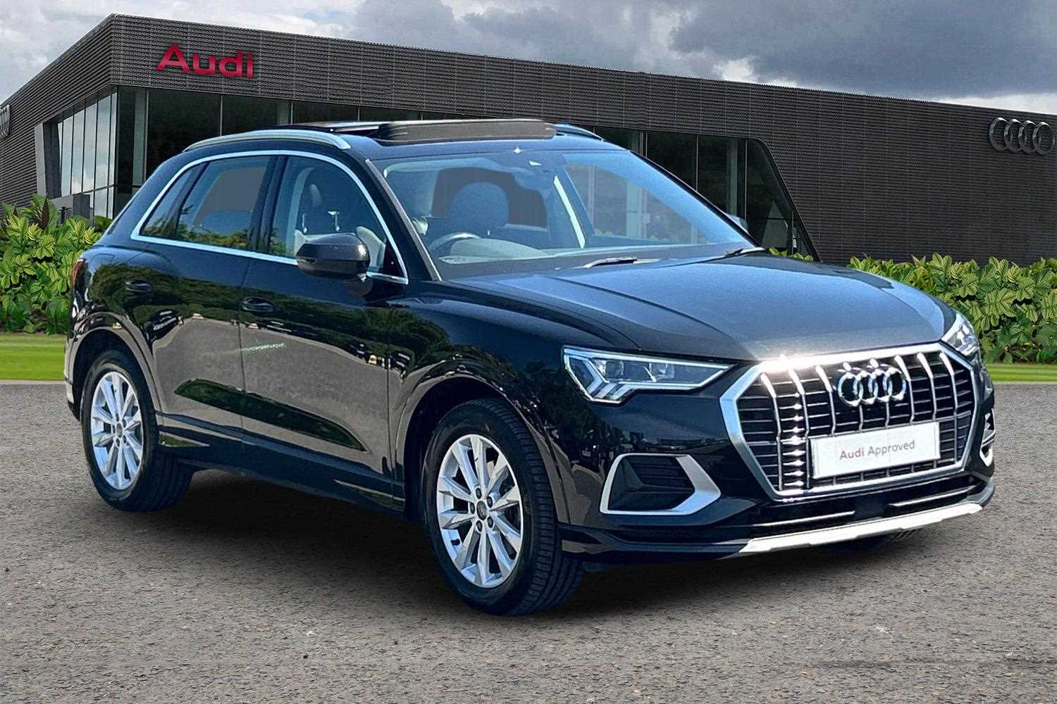 Main listing image - Audi Q3