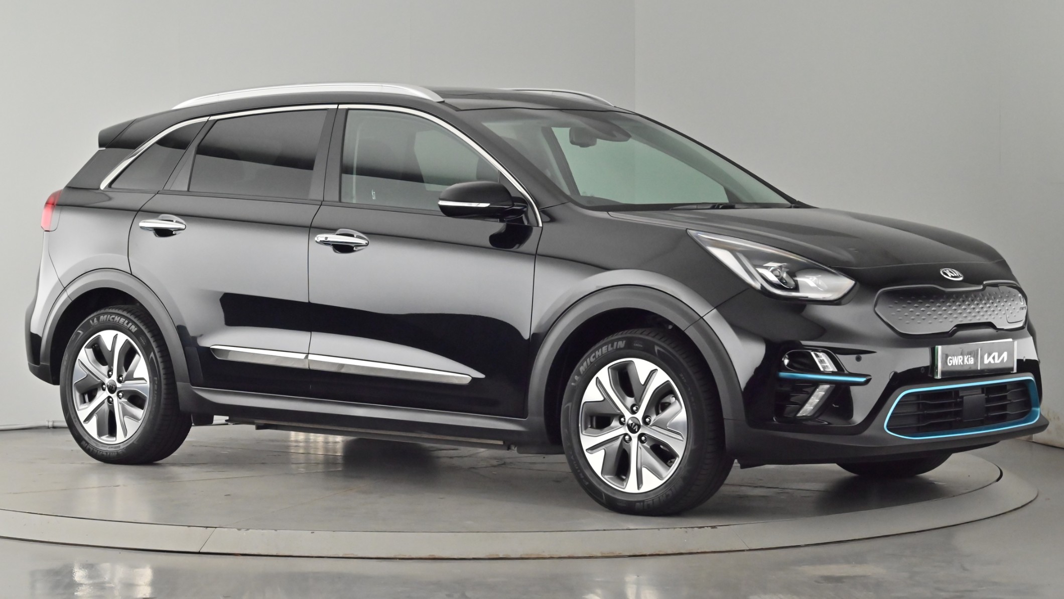 Main listing image - Kia e-Niro