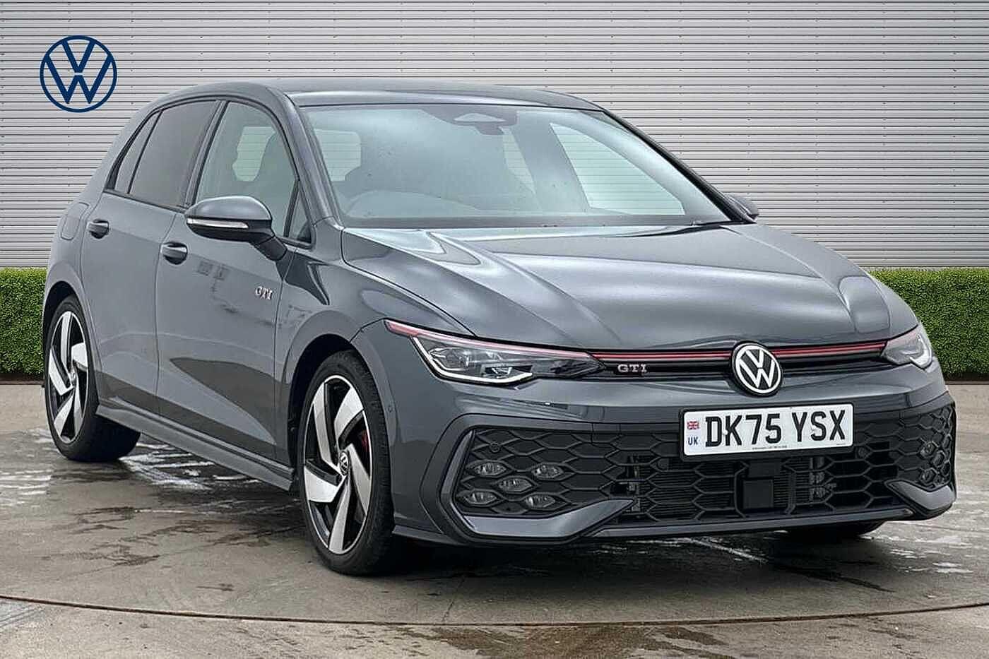 Main listing image - Volkswagen Golf