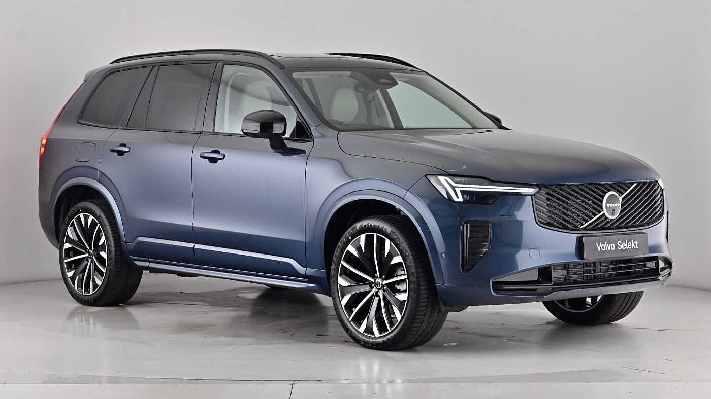 Main listing image - Volvo XC90