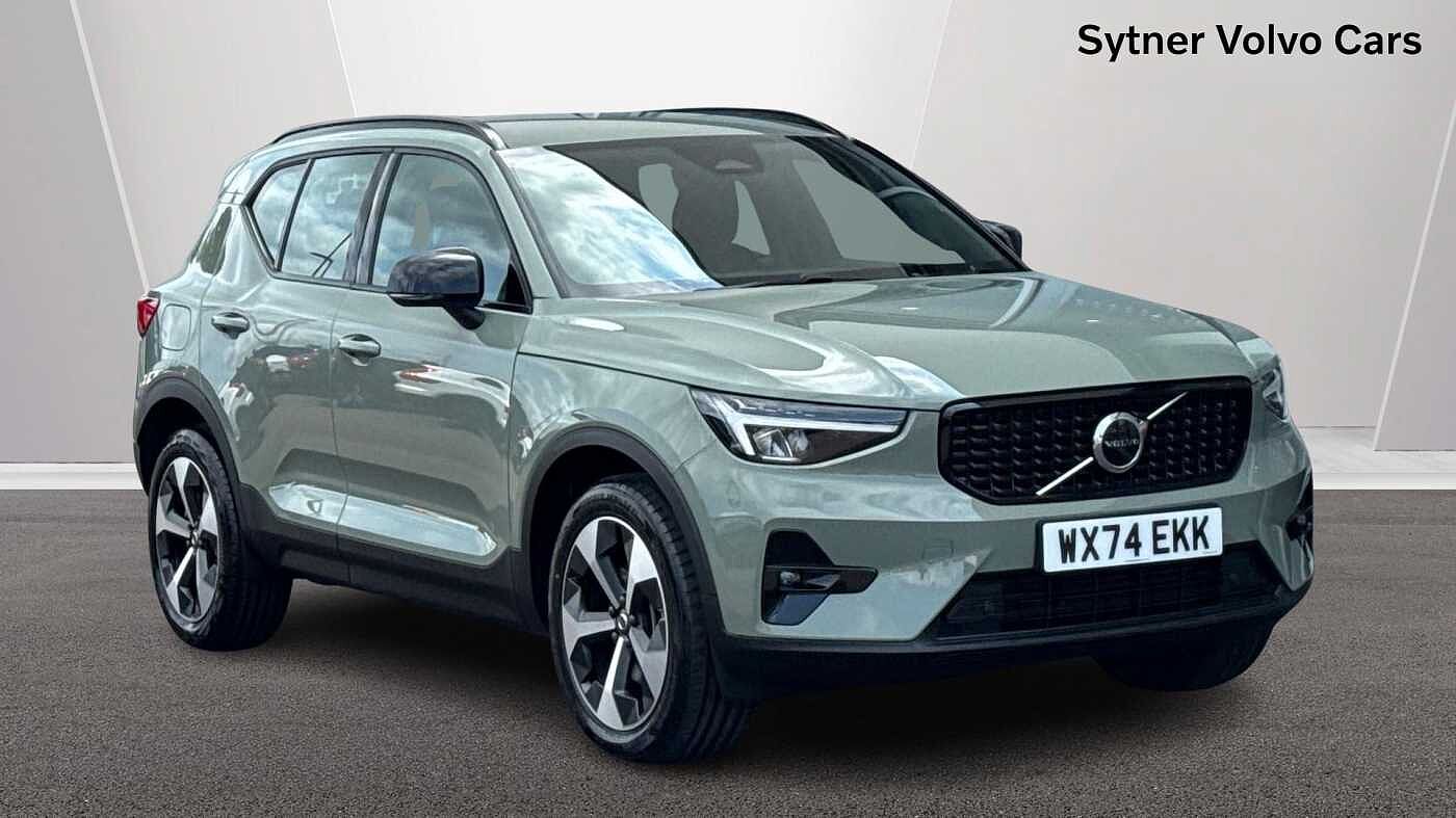Main listing image - Volvo XC40