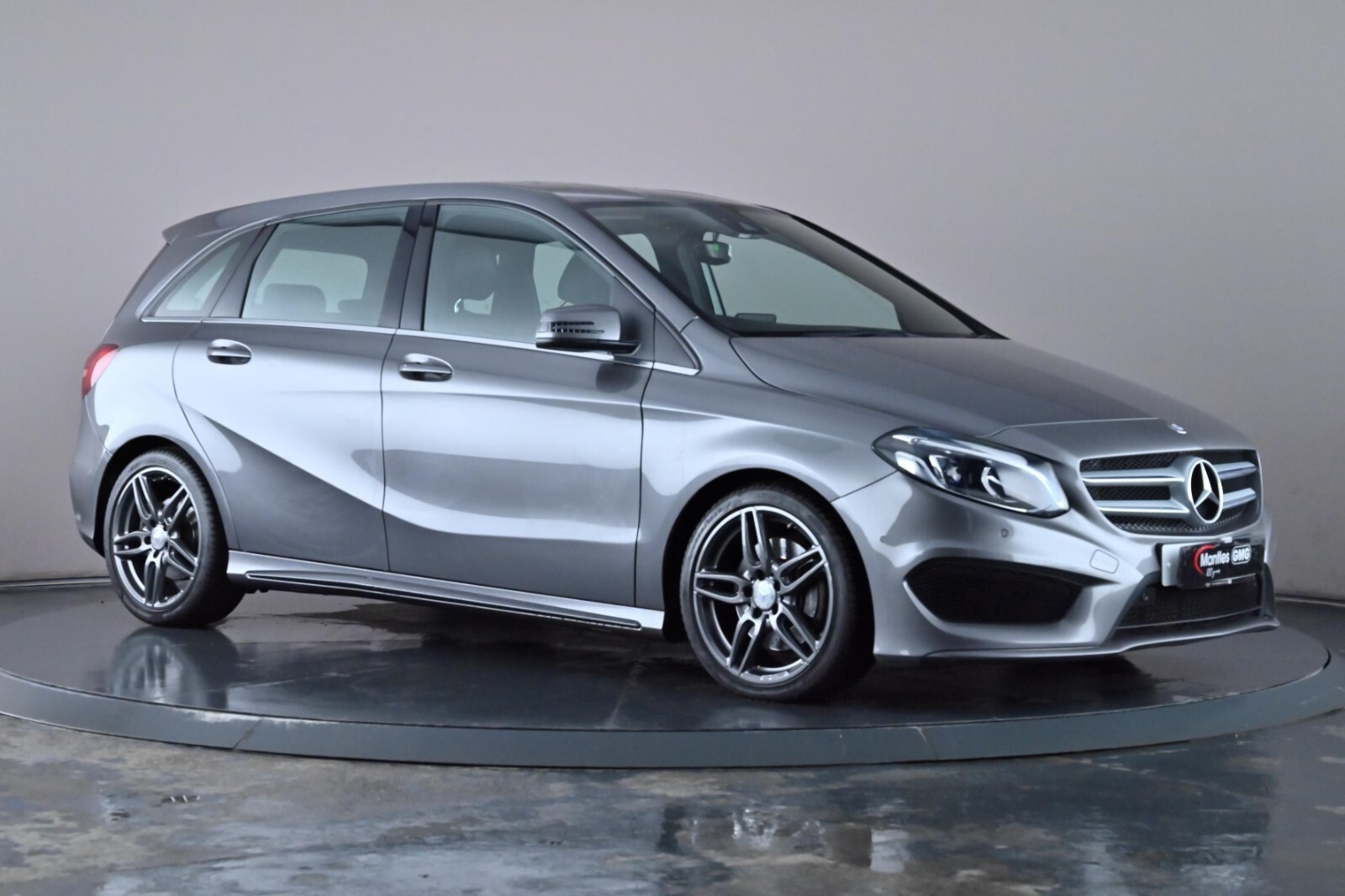 Main listing image - Mercedes-Benz B-Class