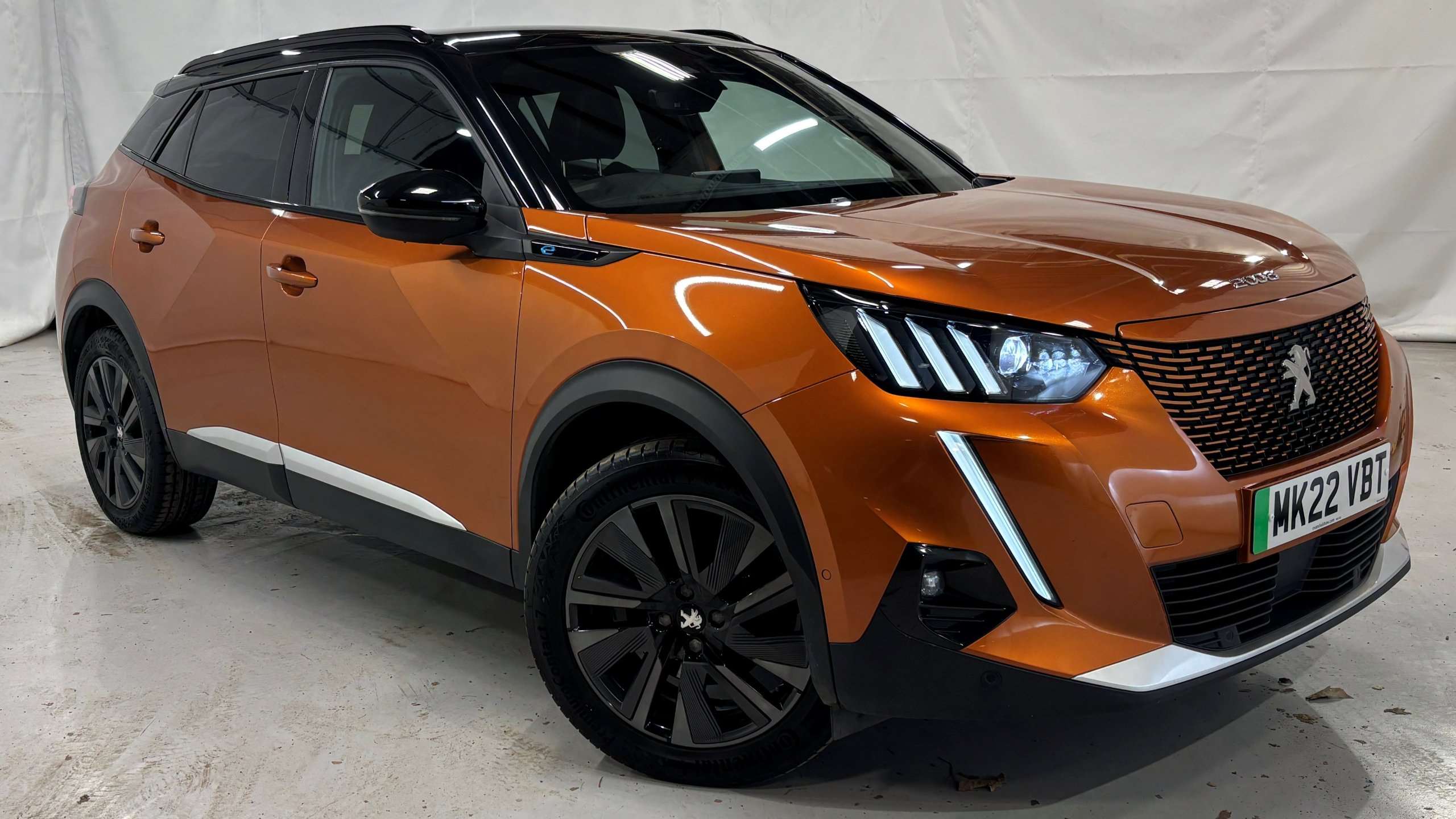 Main listing image - Peugeot e-2008