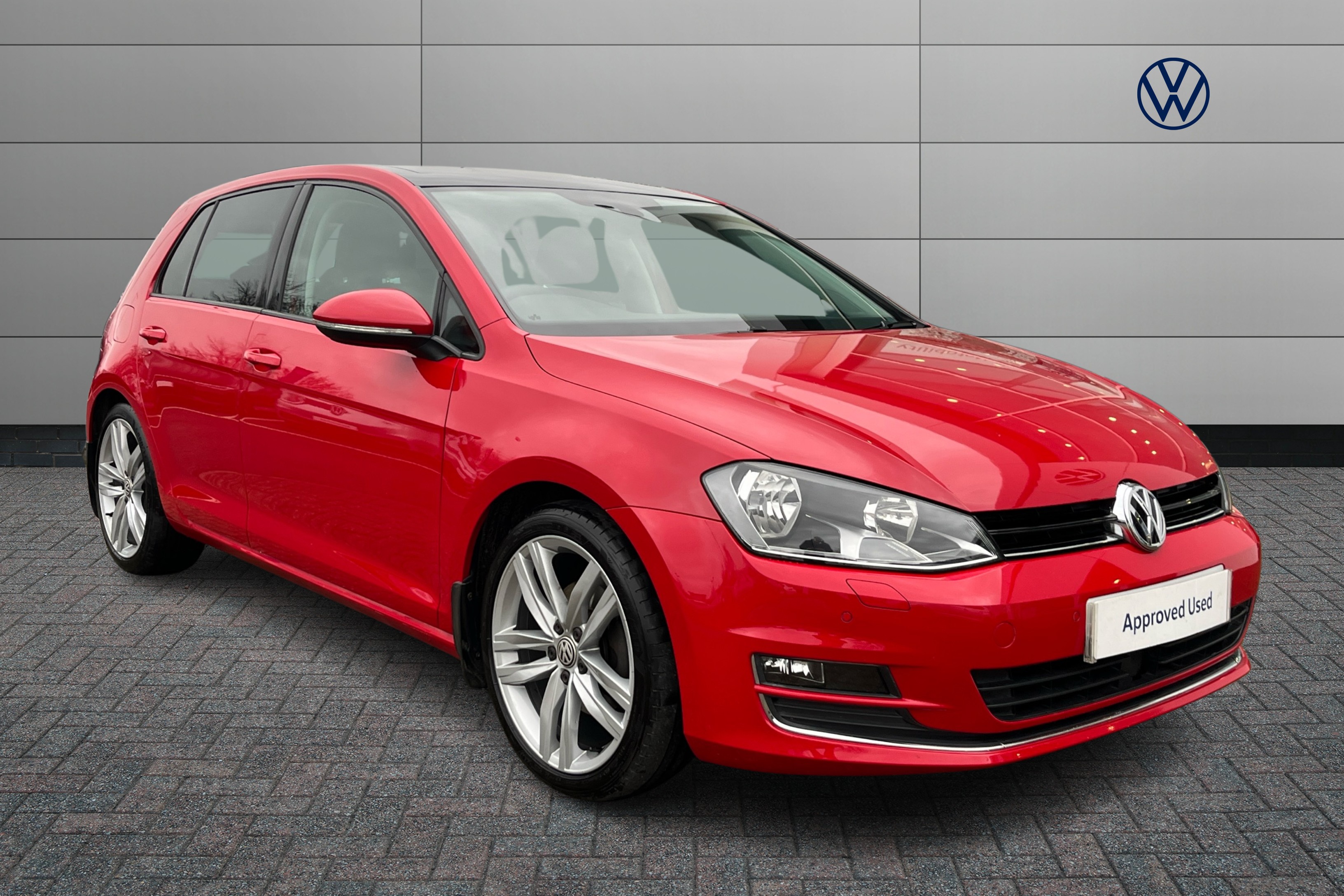Main listing image - Volkswagen Golf