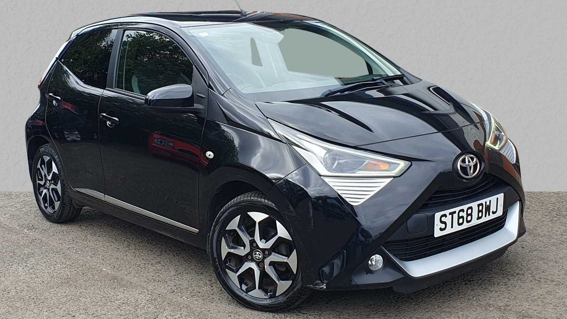 Main listing image - Toyota Aygo