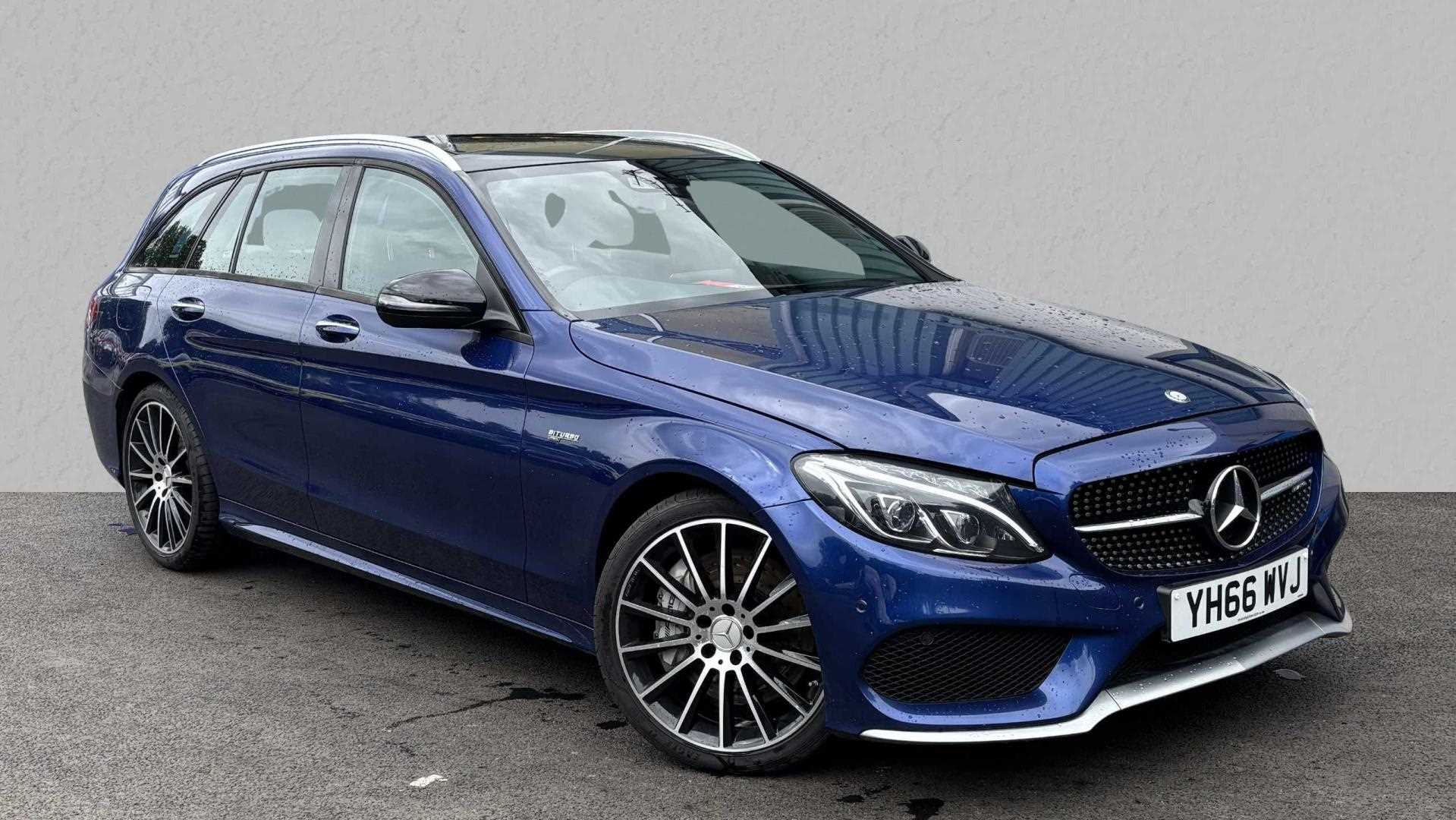 Main listing image - Mercedes-Benz C-Class Estate