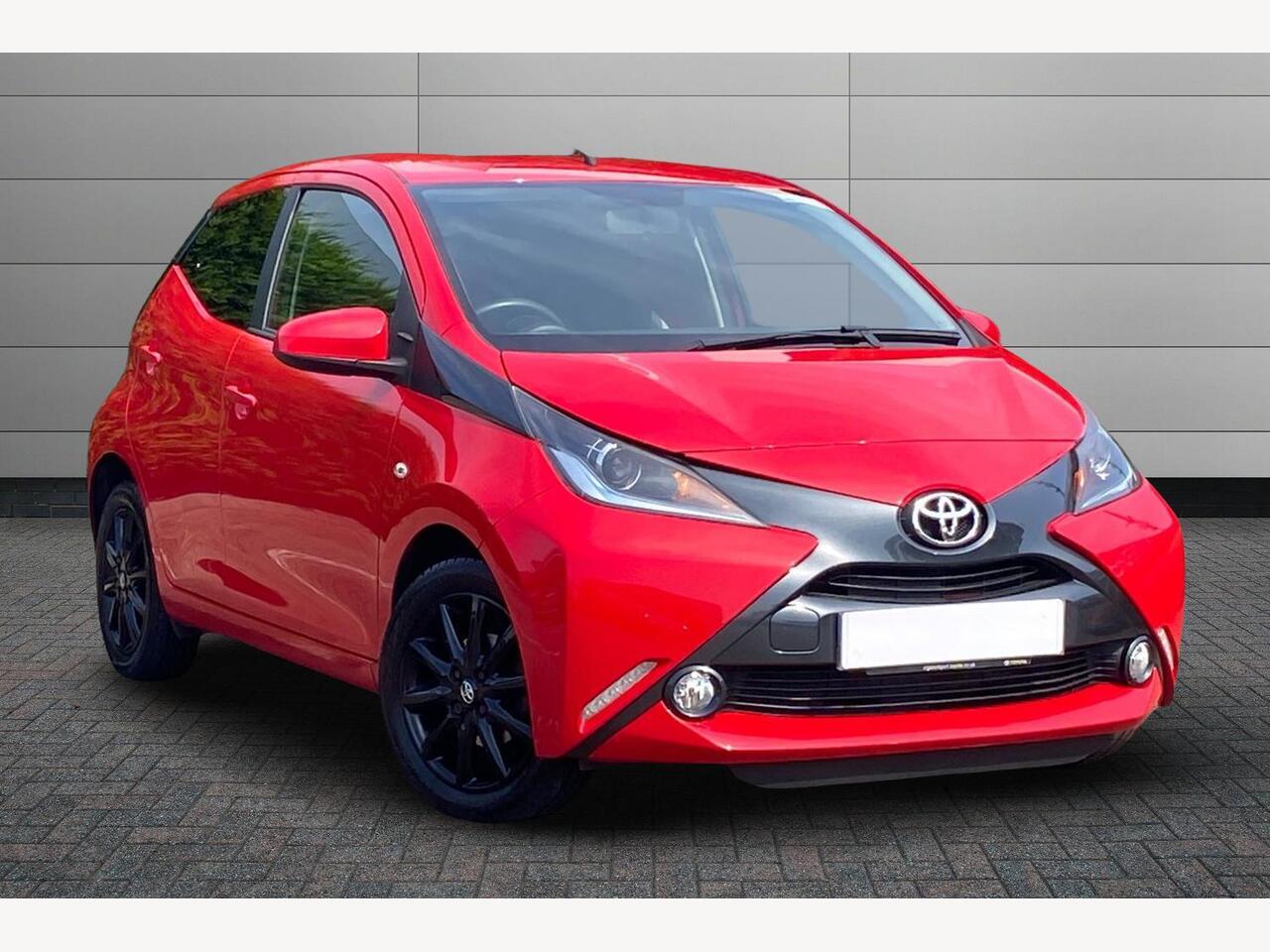 Main listing image - Toyota Aygo