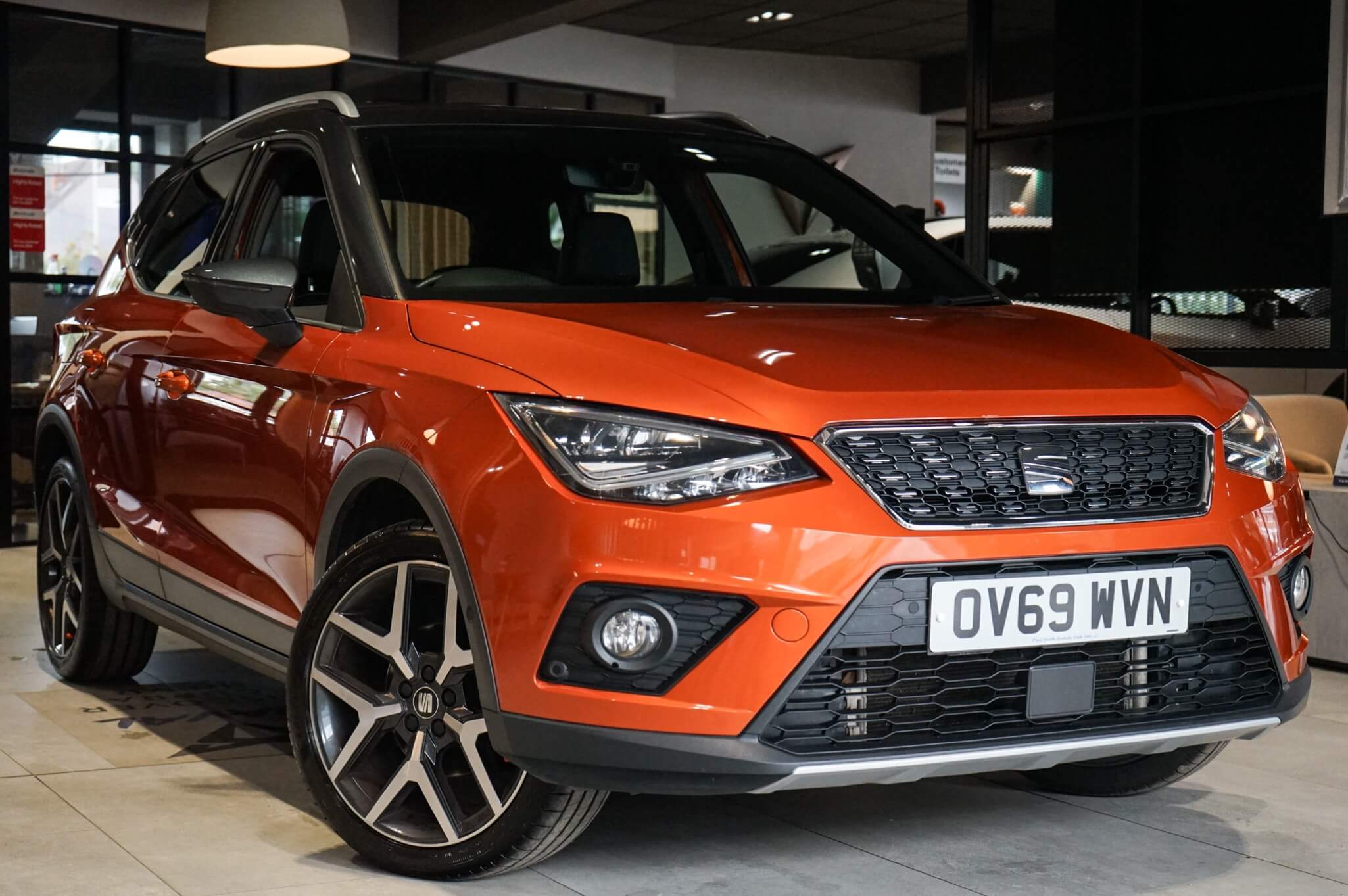 Main listing image - SEAT Arona
