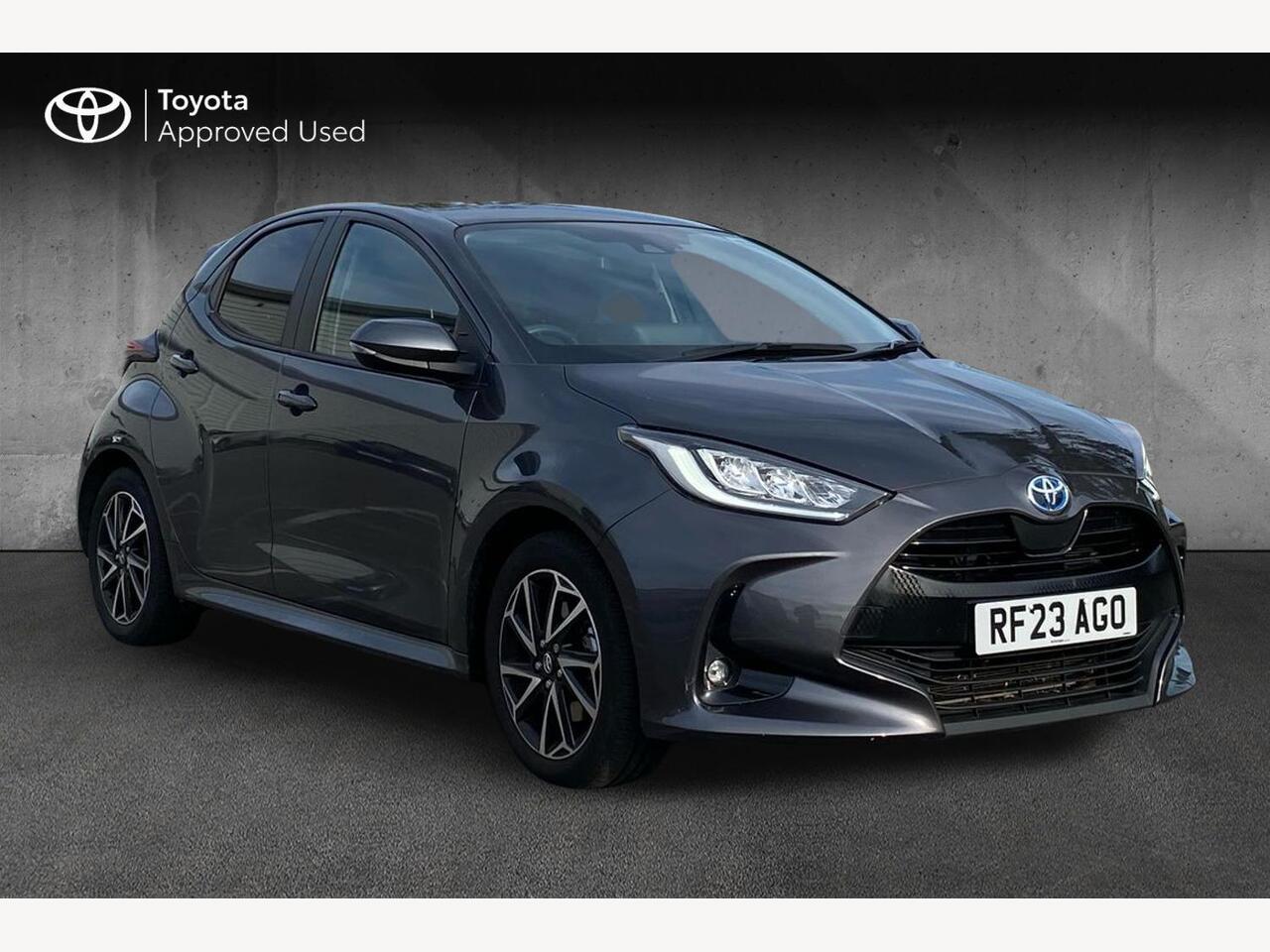 Main listing image - Toyota Yaris