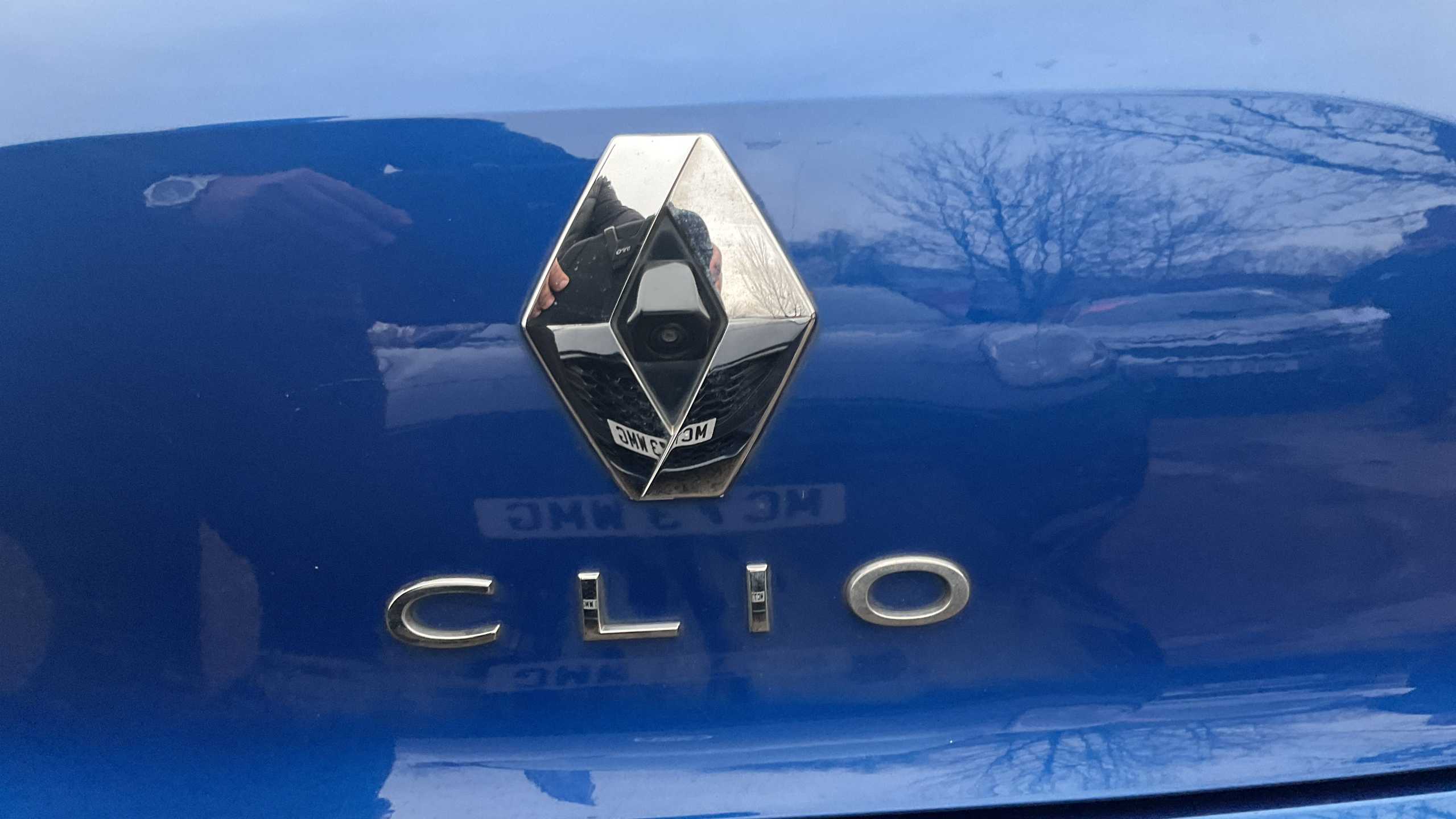 Main listing image - Renault Clio