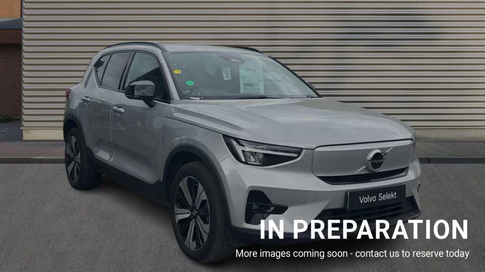 Main listing image - Volvo XC40