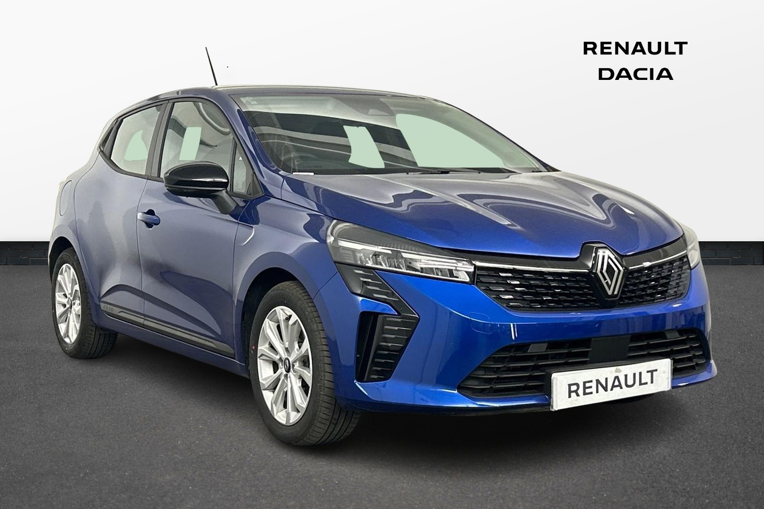 Main listing image - Renault Clio