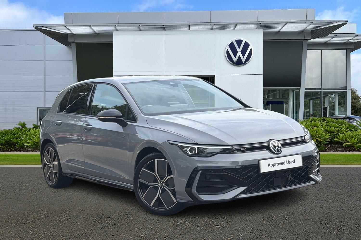 Main listing image - Volkswagen Golf