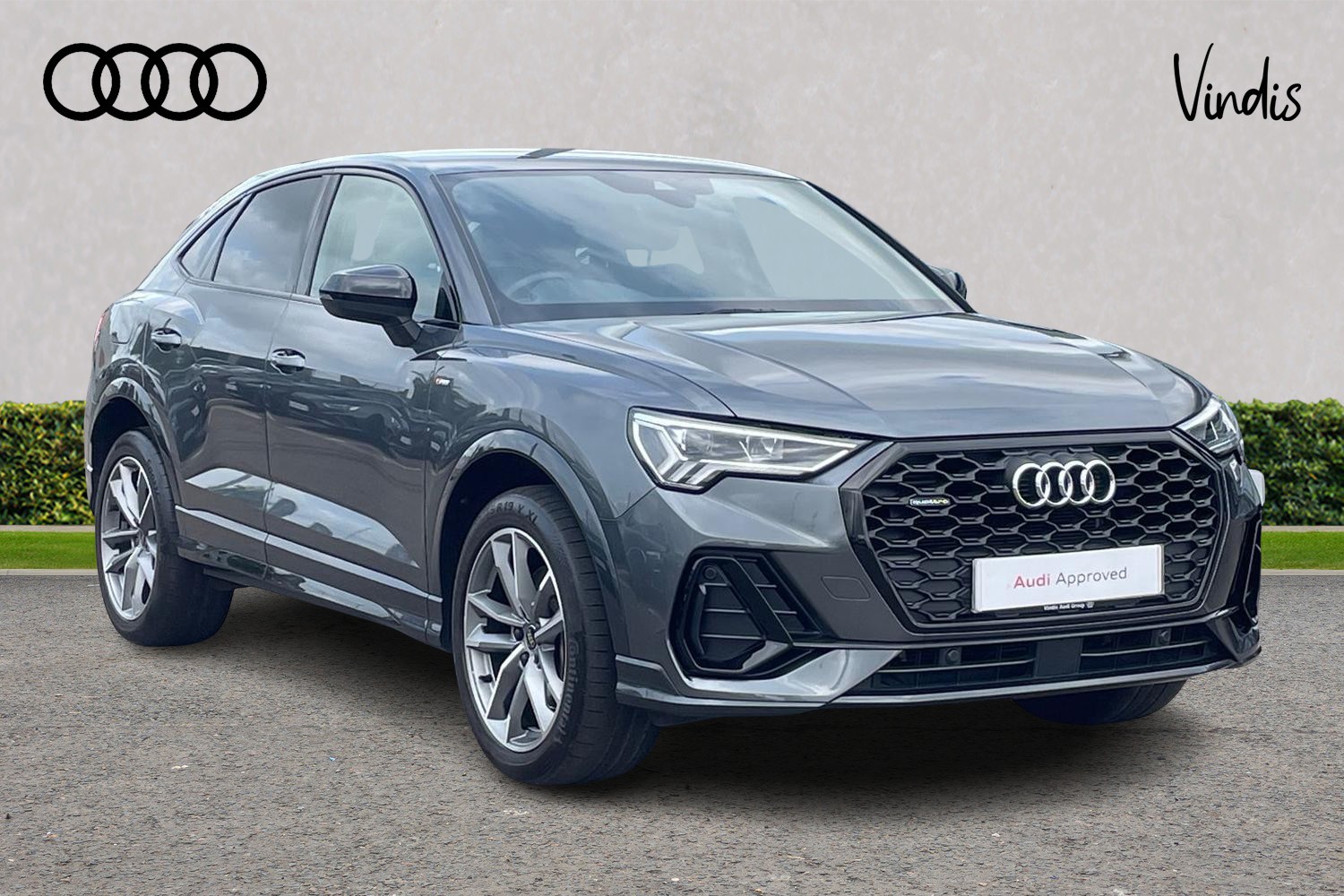 Main listing image - Audi Q3