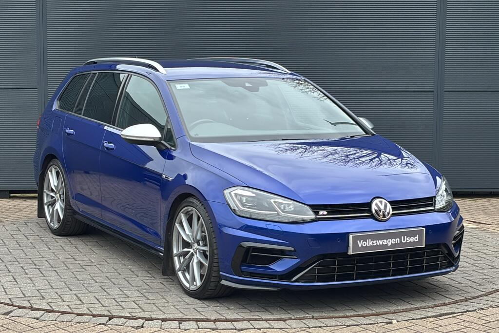 Main listing image - Volkswagen Golf