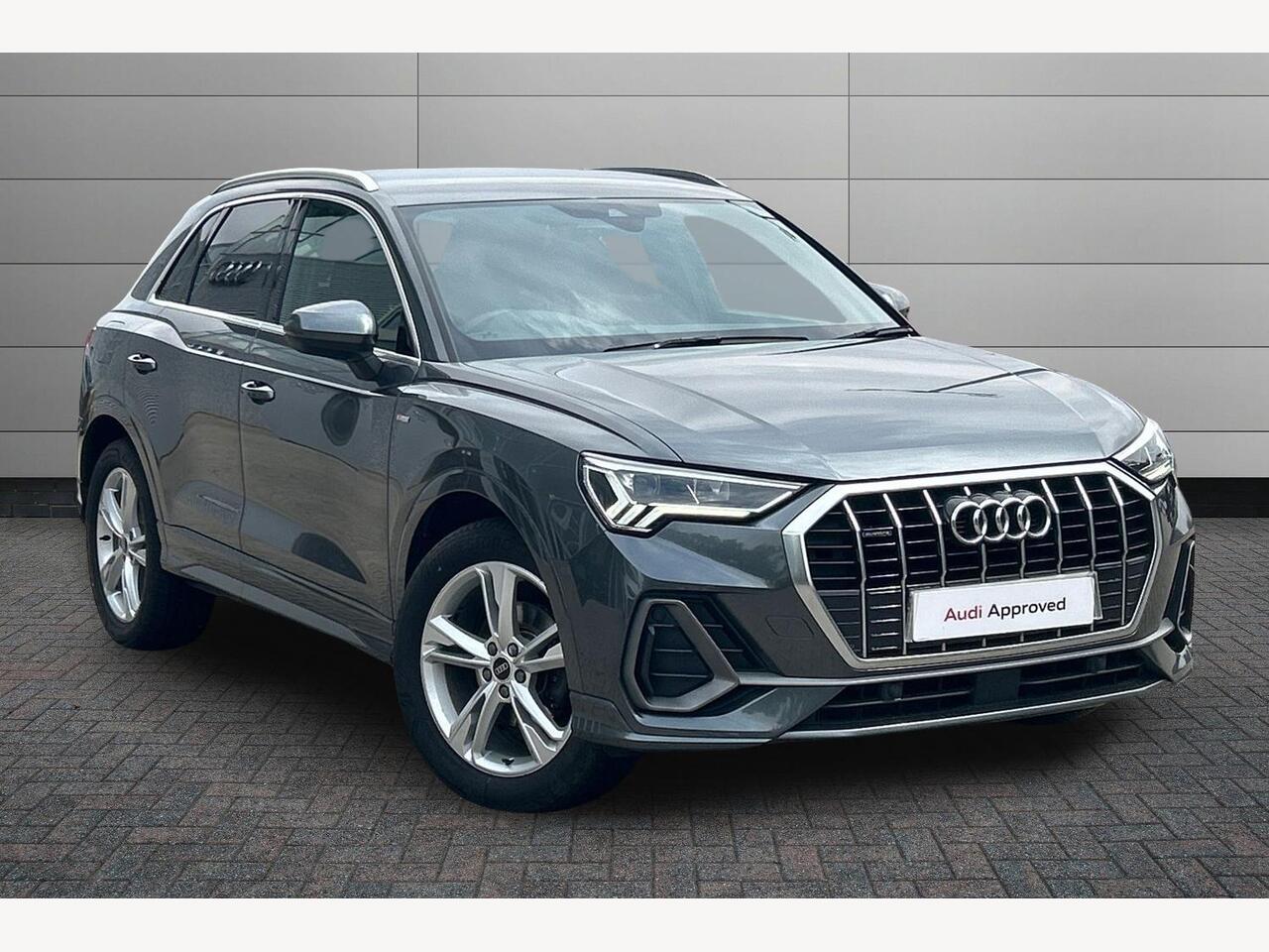 Main listing image - Audi Q3