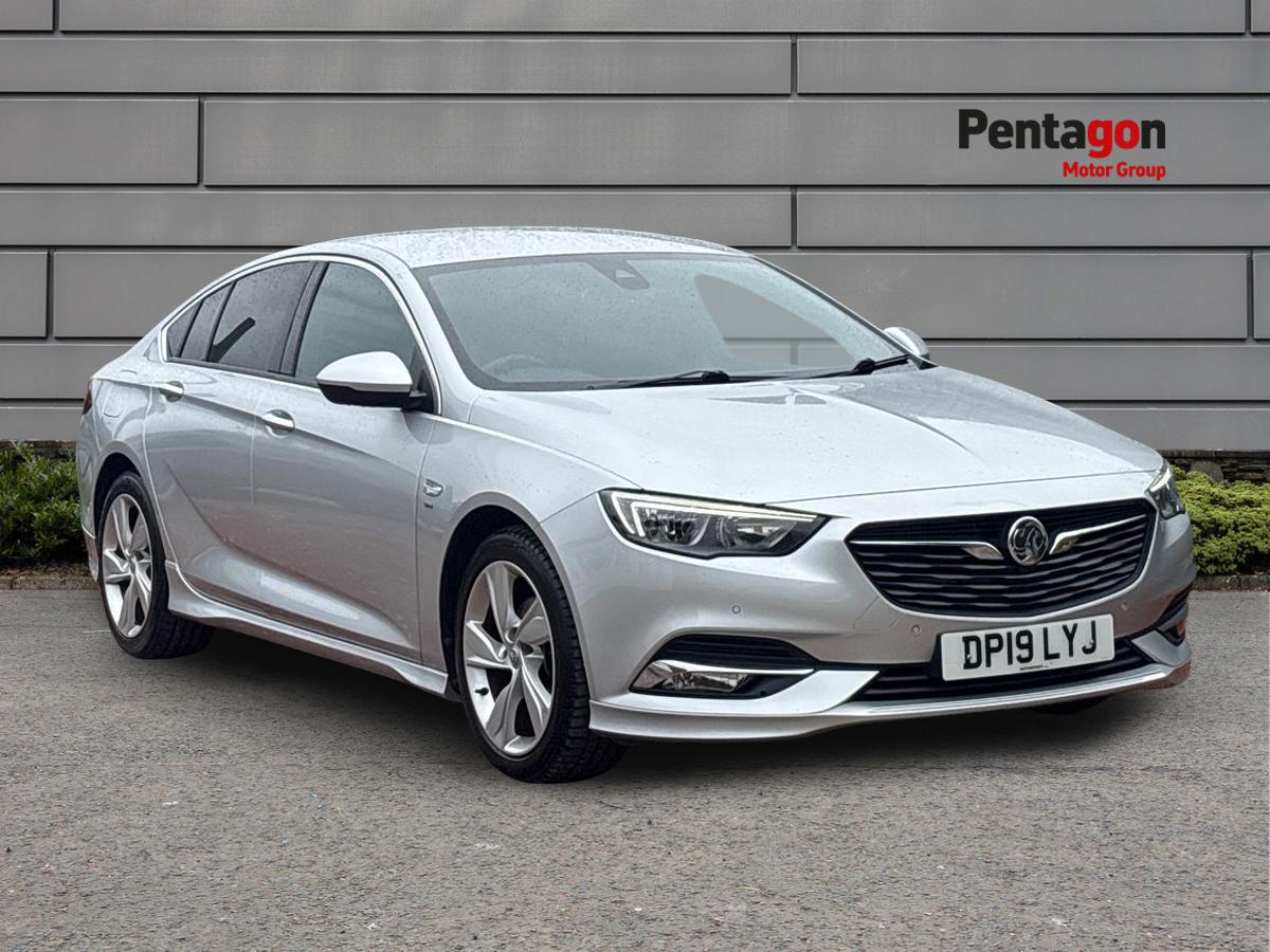 Main listing image - Vauxhall Insignia
